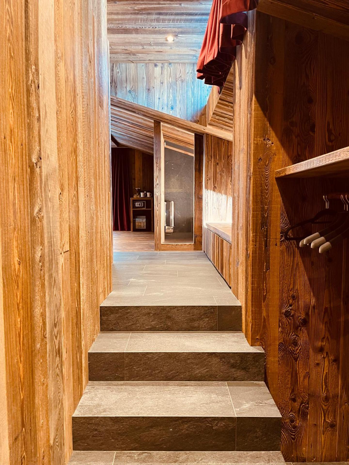 Hotel Piccolo Tibet - Photo 104