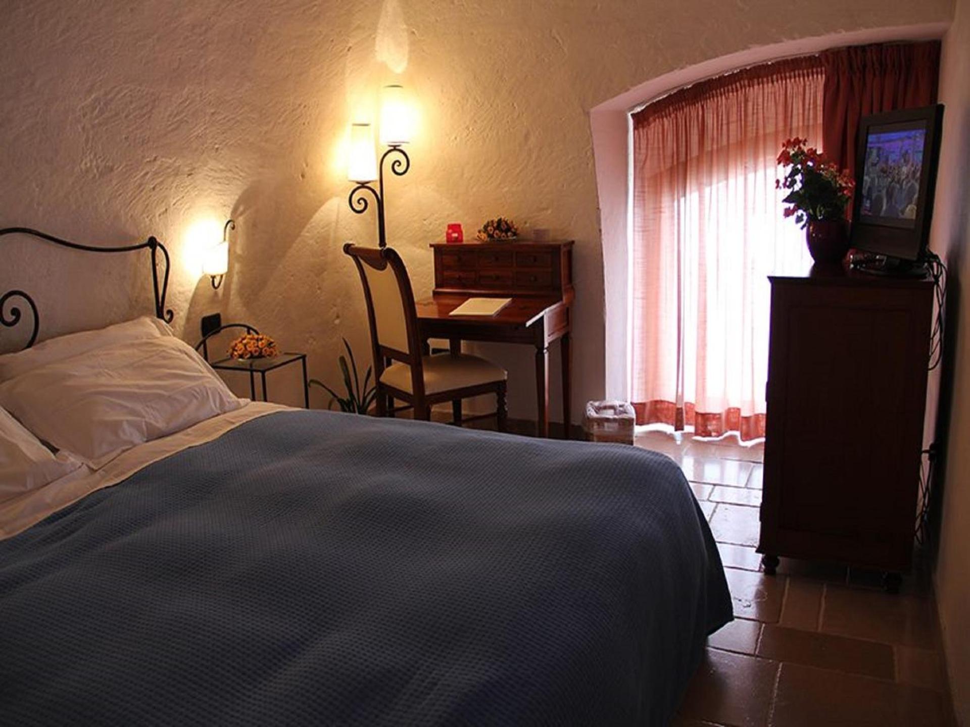 Hotel Masseria Fortificata Donnaloia - Photo 7