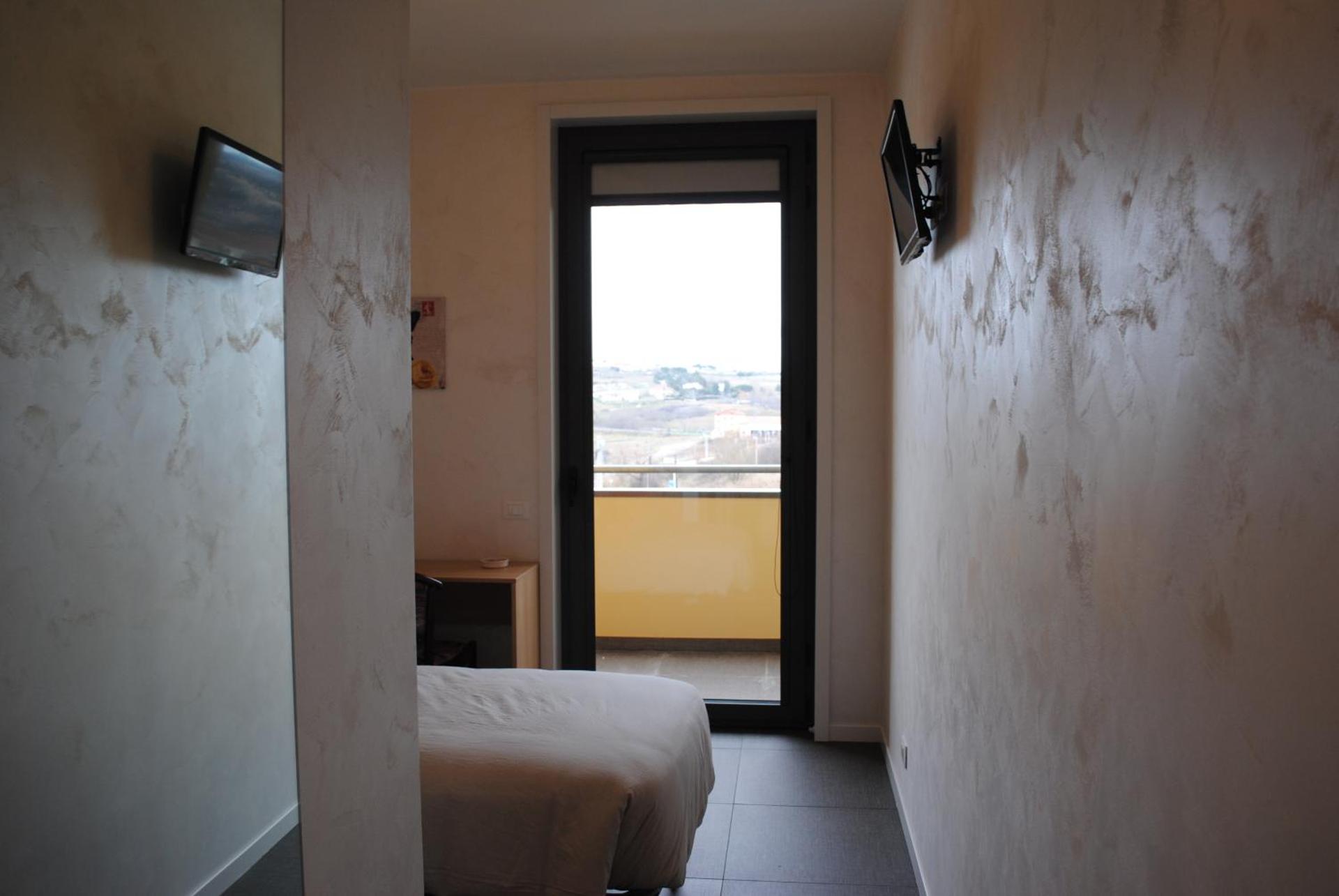 Hotel La Tavernetta - Photo 71