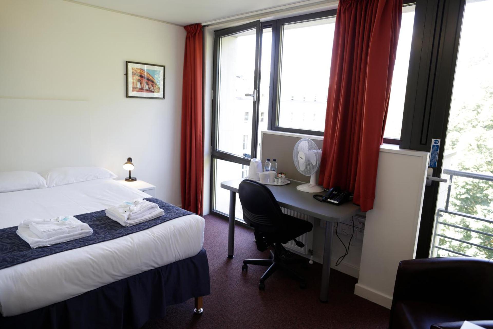 Princes Gardens - Photo 19