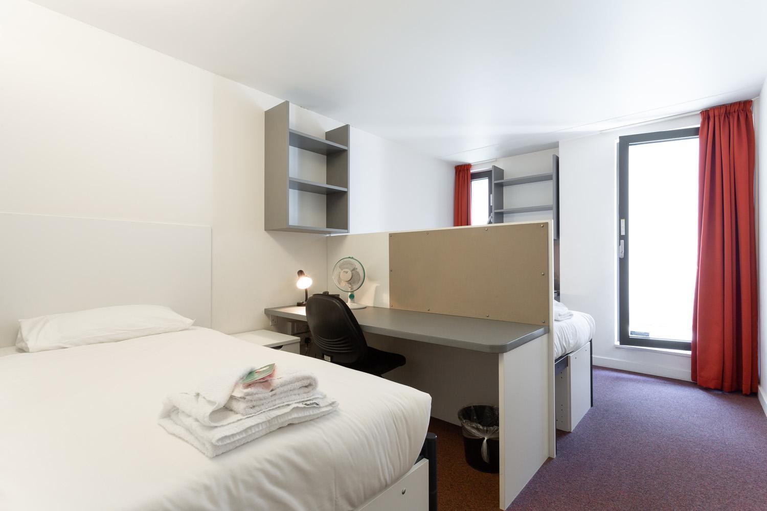 Twin Room with Private Bathroom