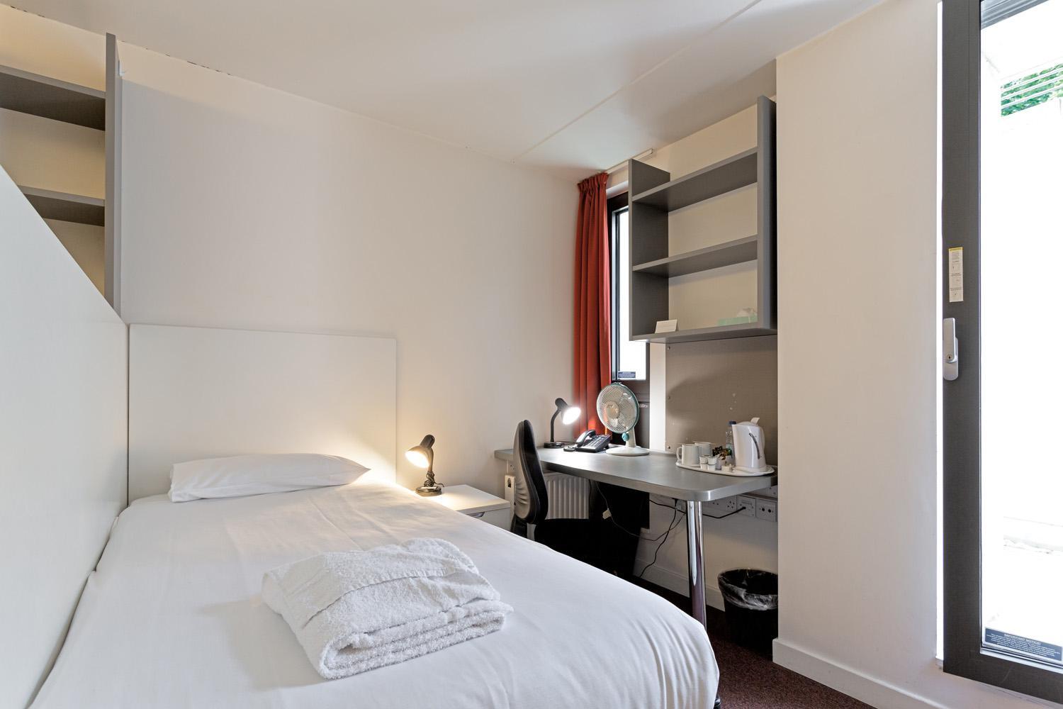 Princes Gardens - Photo 33