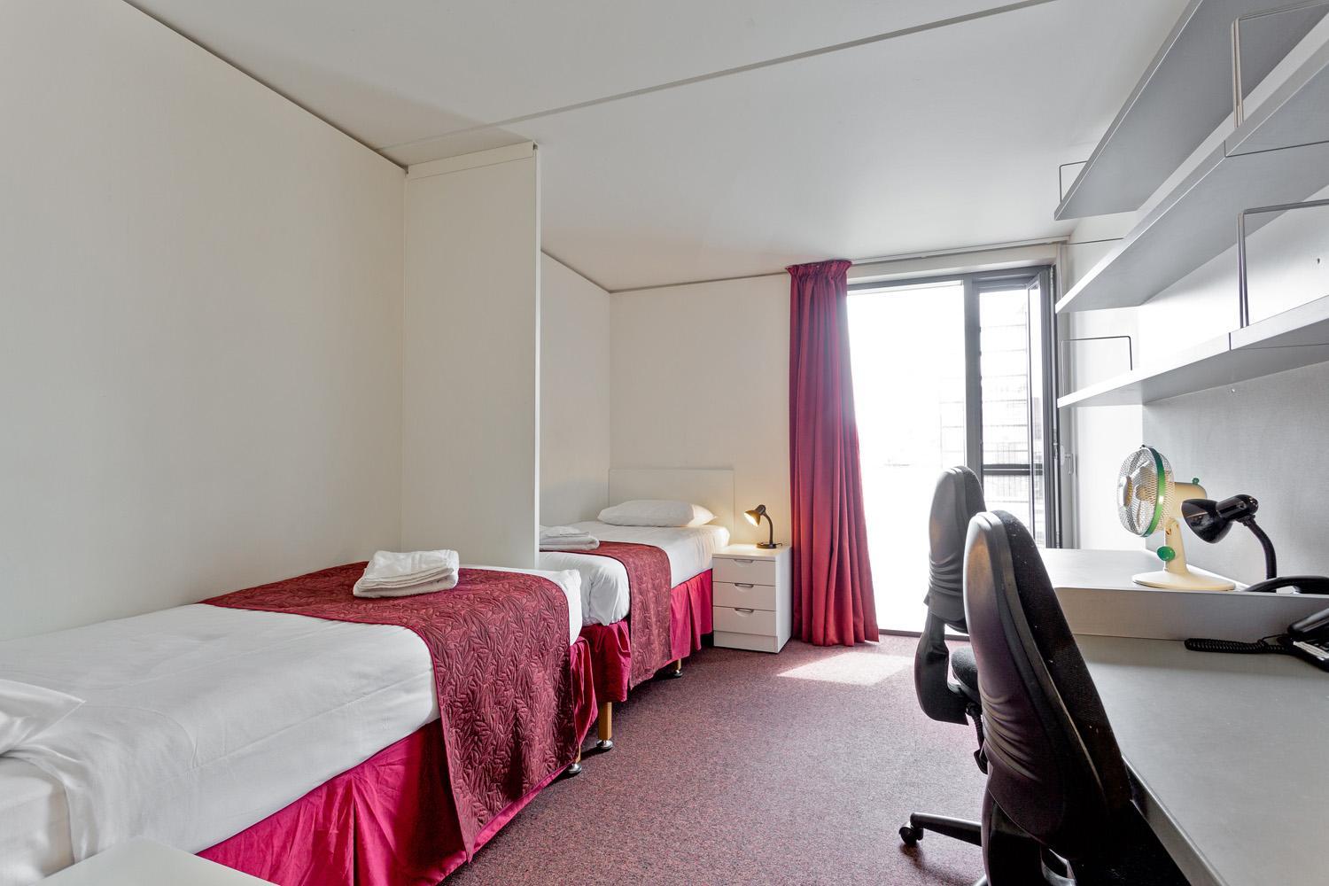 Princes Gardens - Photo 34