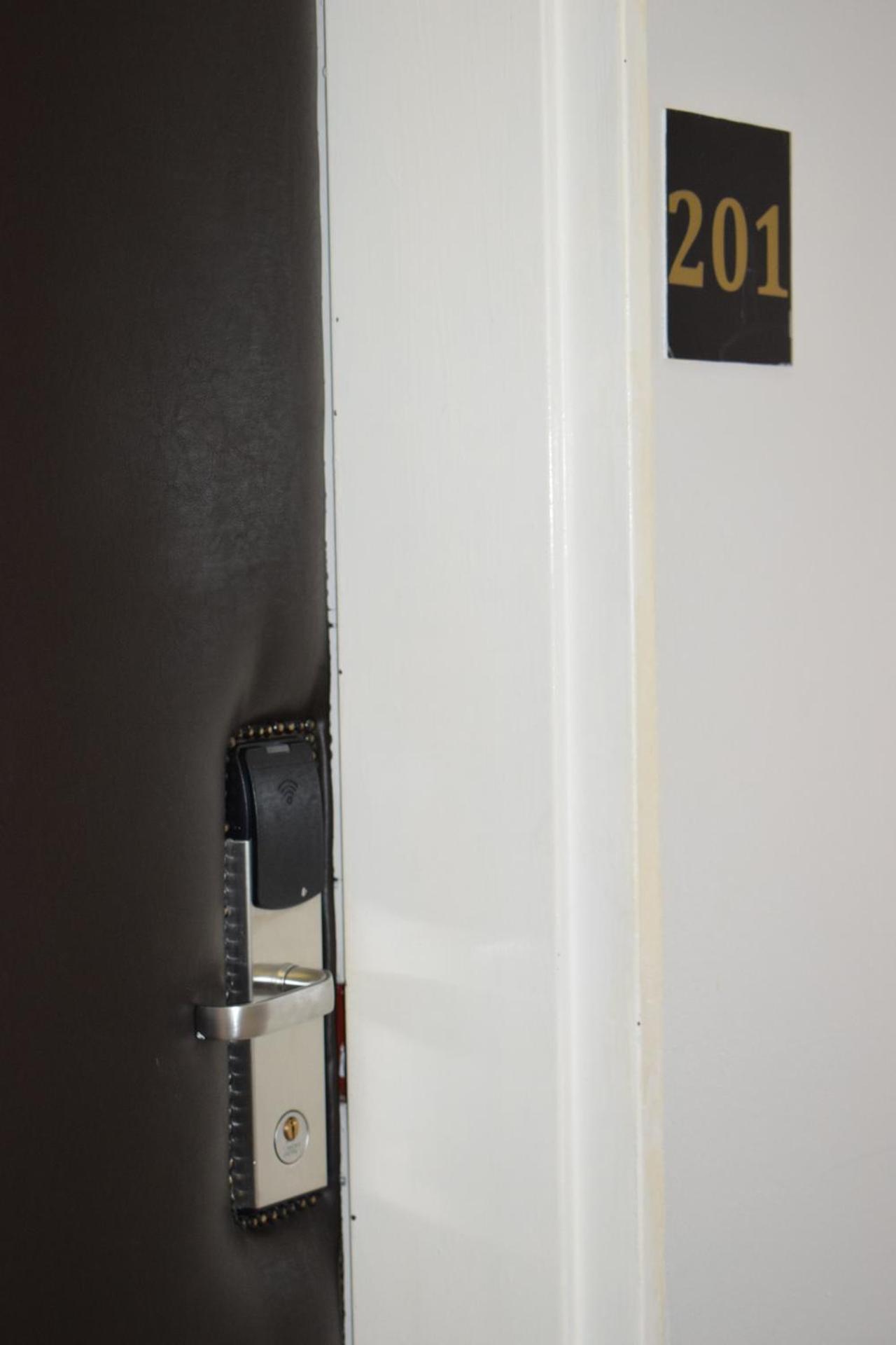 Scenery Maqalika Guesthouse - Photo 20