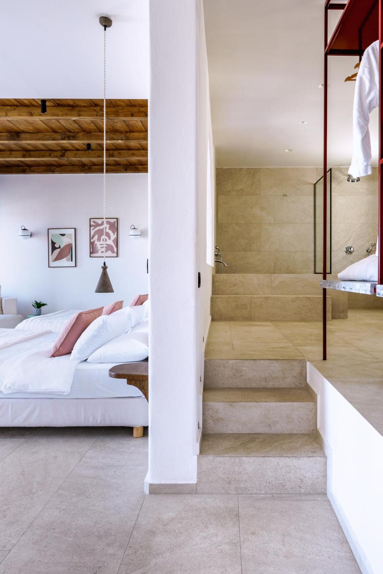 Pelican Bay Hotel - Photo 36