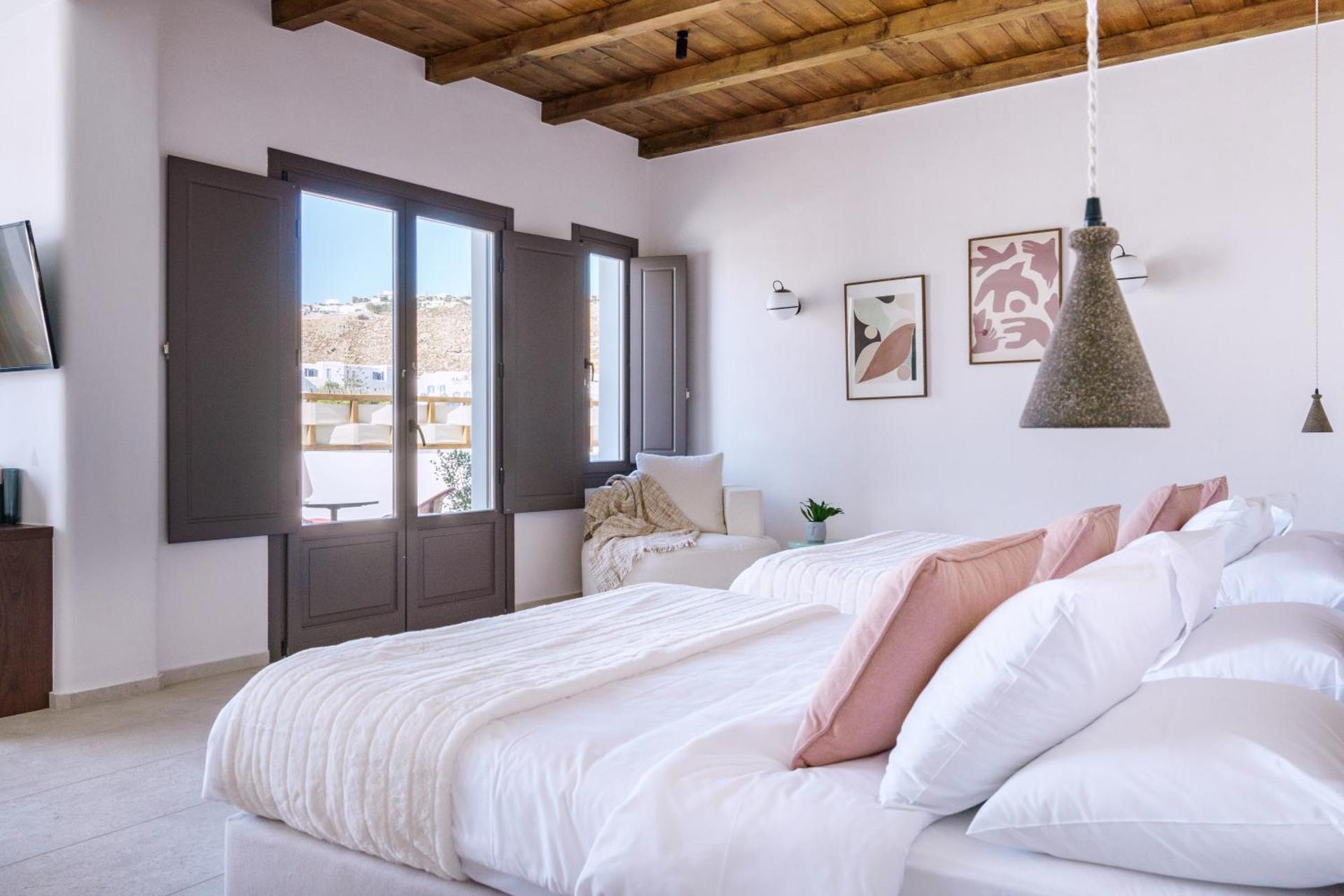 Pelican Bay Hotel - Photo 37