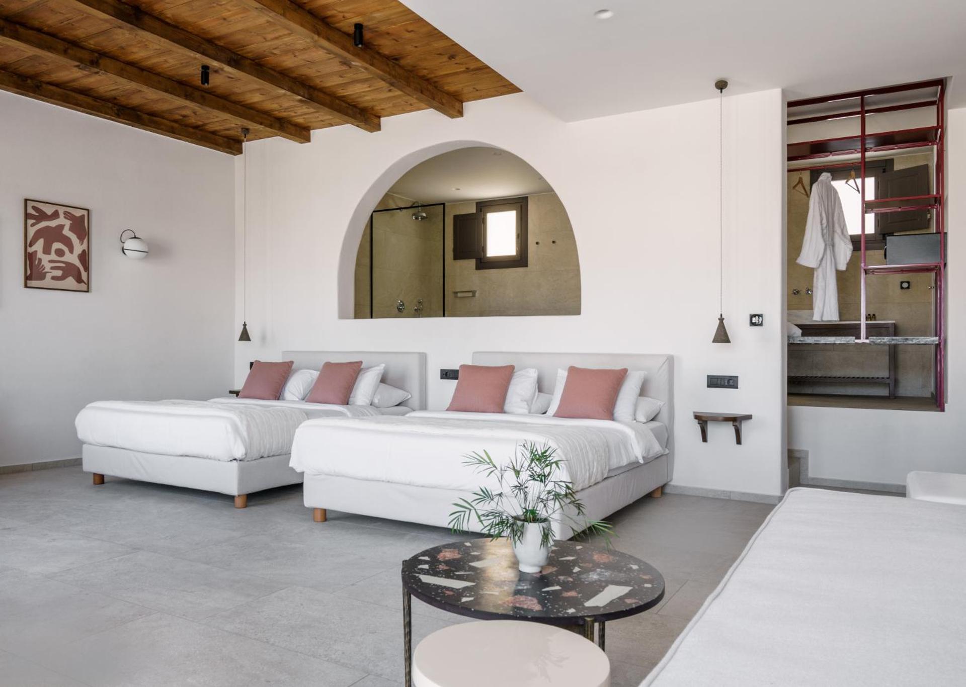 Pelican Bay Hotel - Photo 38