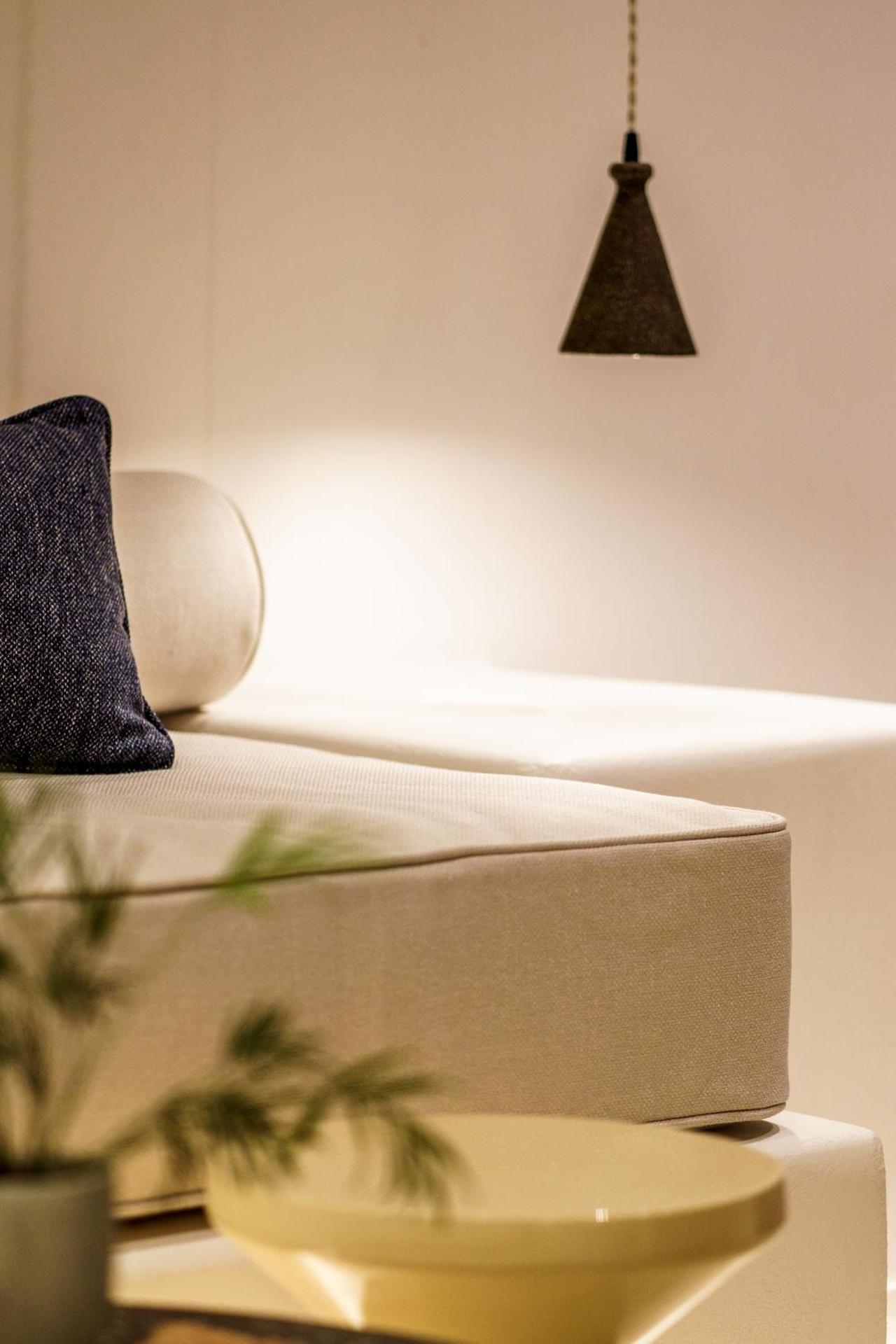 Pelican Bay Hotel - Photo 24