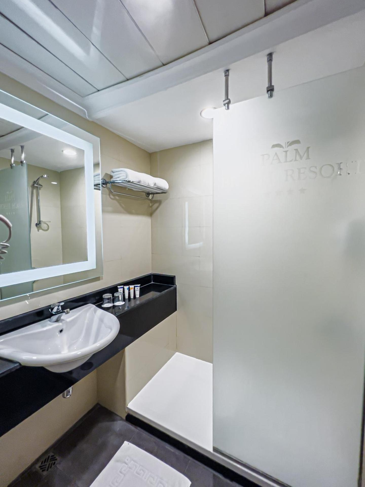 Palm Beach Resort Families and Couples only - Photo 33