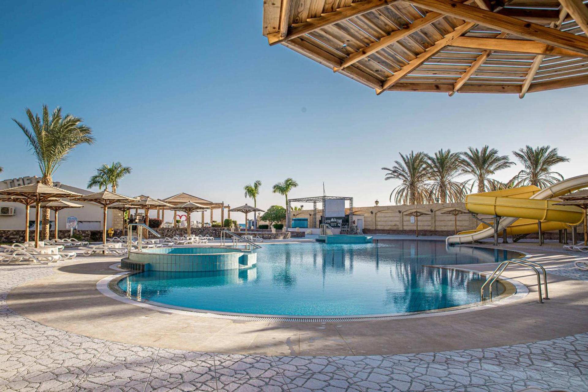 Palm Beach Resort Families and Couples only - Photo 40