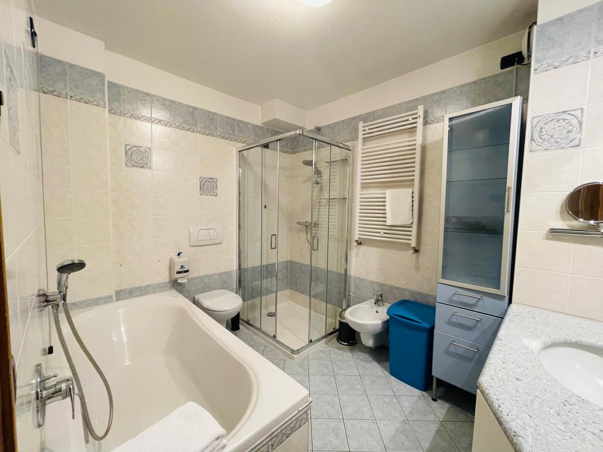 Hotel Piccolo Tibet - Photo 128