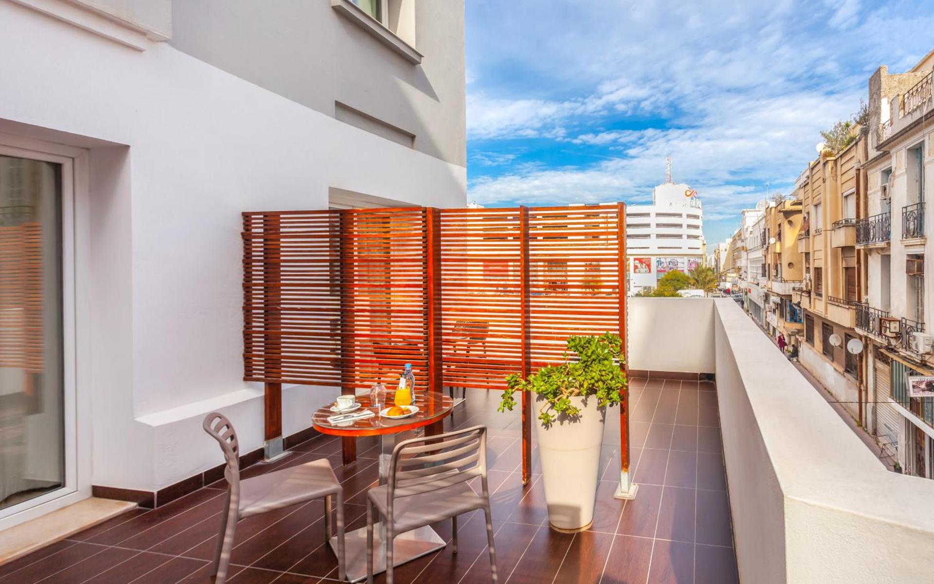 Hotel Carlton - Photo 93