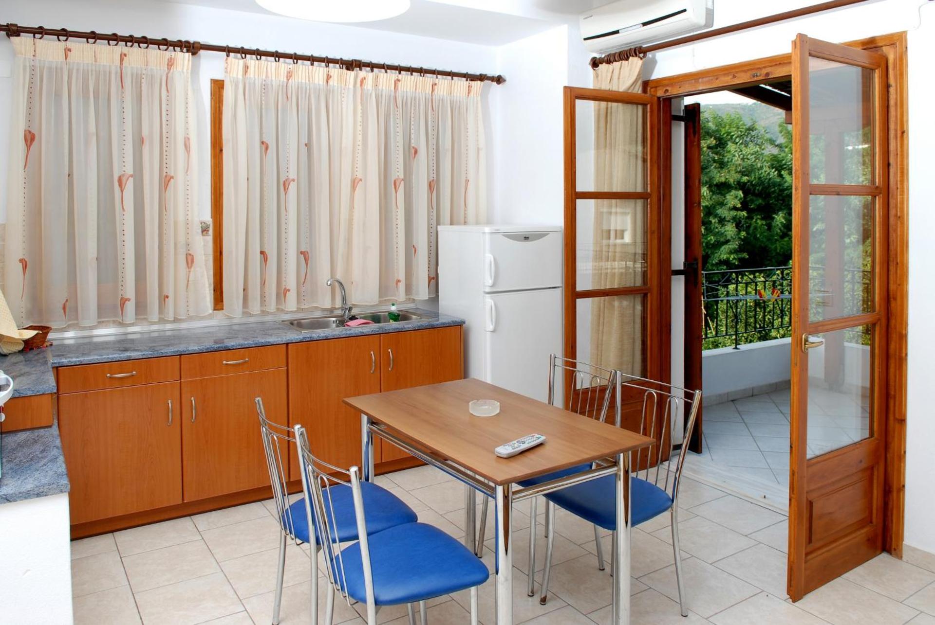 Zouzoula House - Photo 16