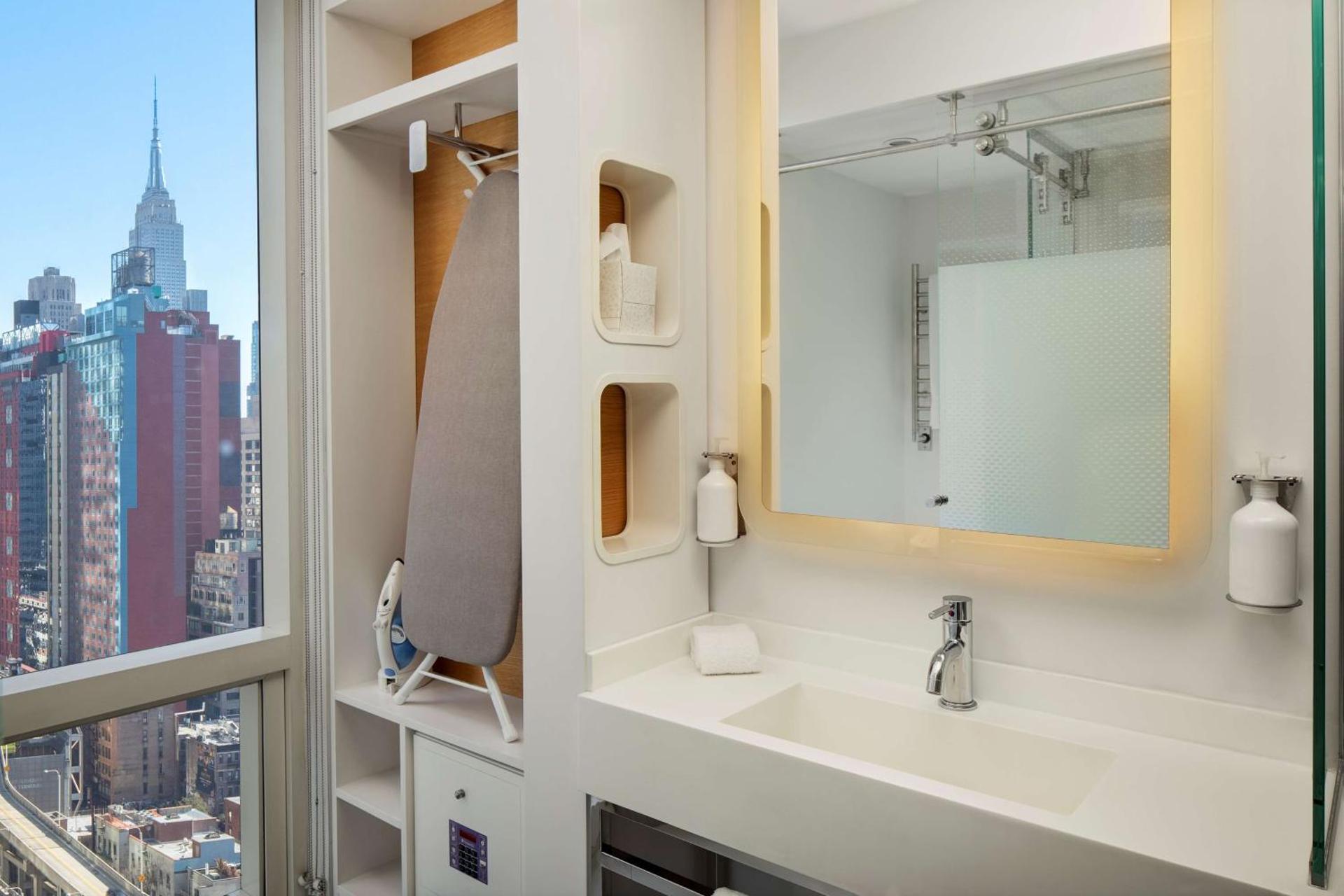 YOTEL New York Times Square - Photo 75