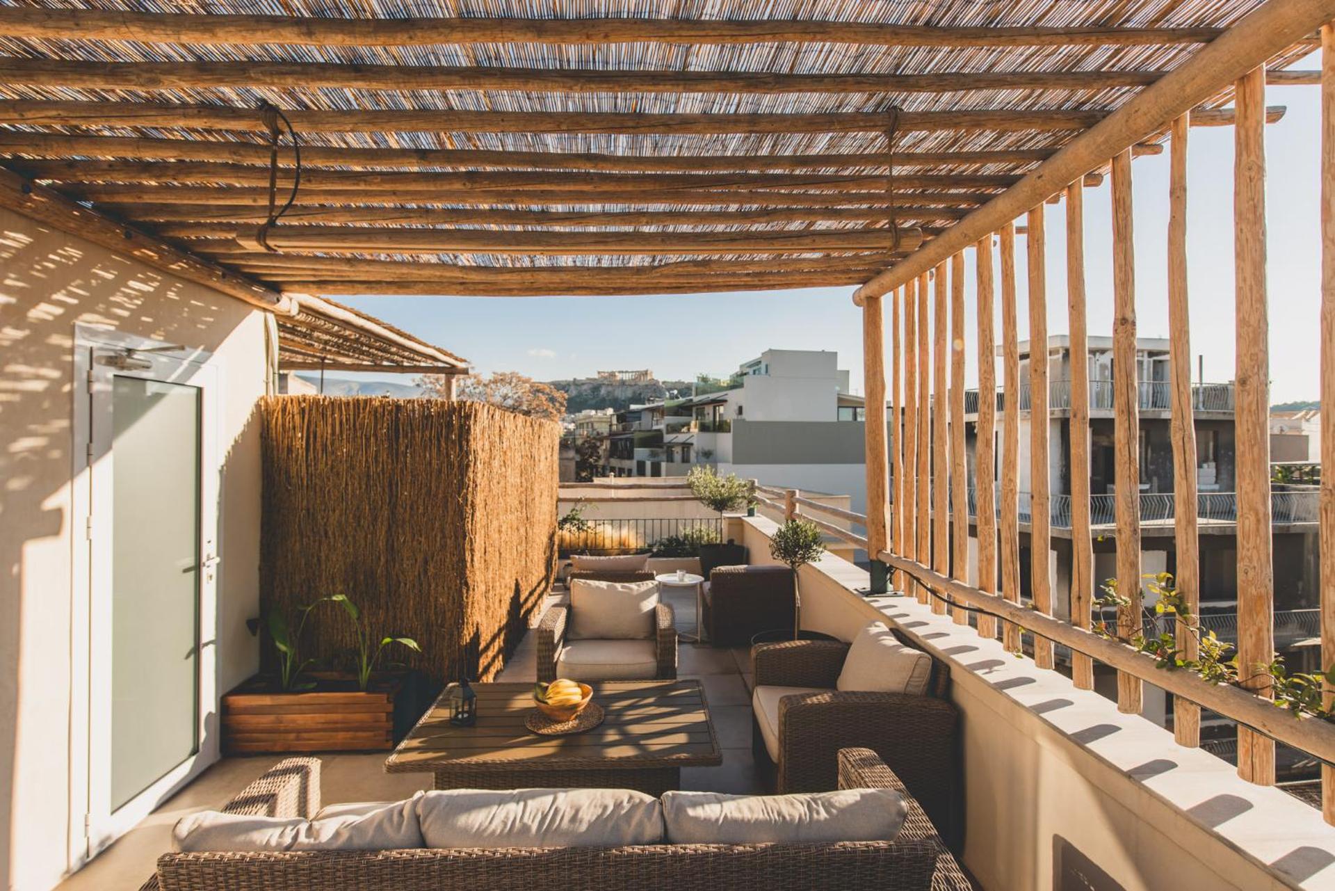 Luxury Apartment with Acropolis view Terrace and Jacuzzi in the Heart of Athens - Living Stone Azurite - Photo 11