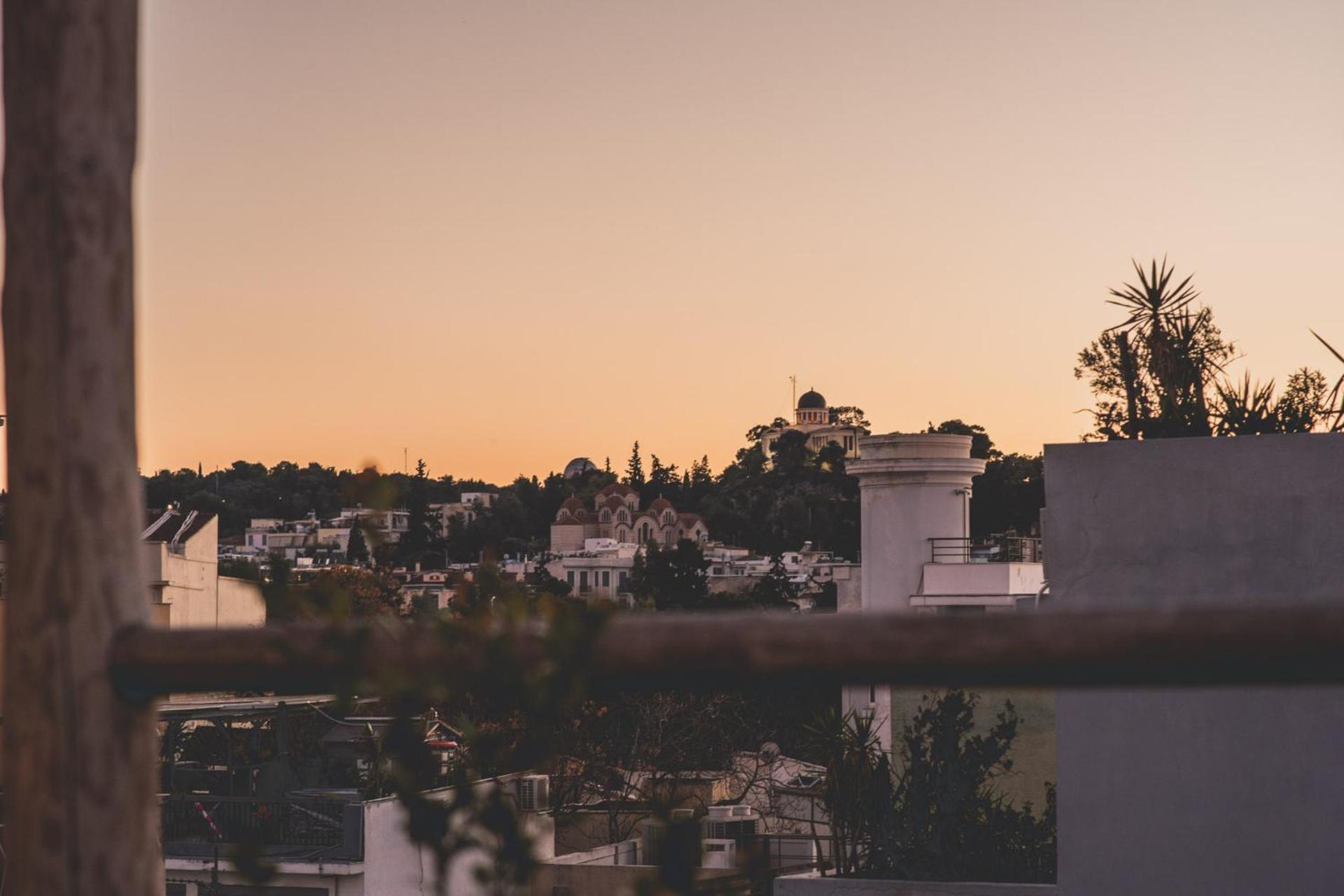 Luxury Apartment with Acropolis view Terrace and Jacuzzi in the Heart of Athens - Living Stone Azurite - Photo 20