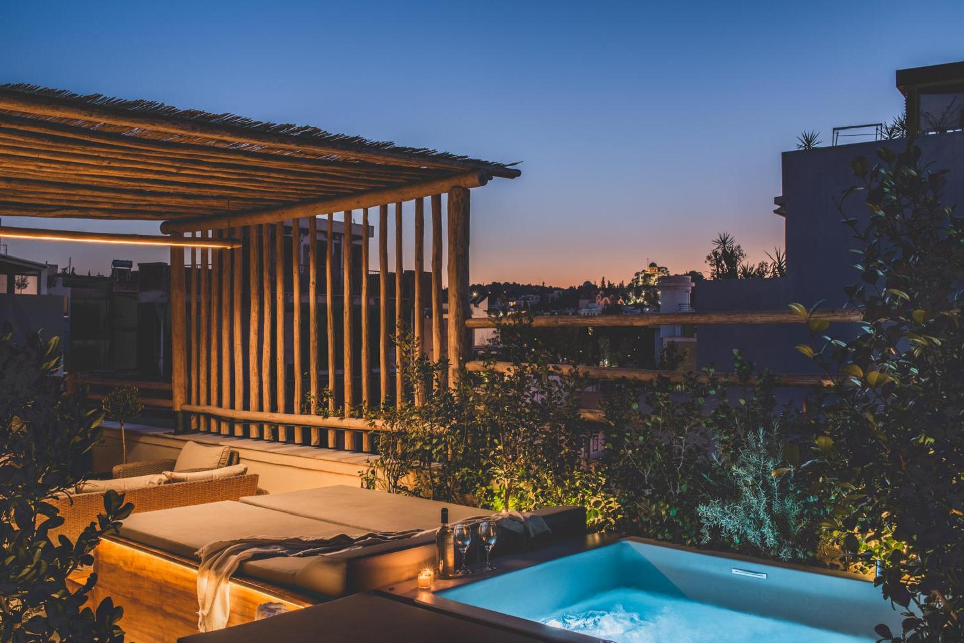 Luxury Apartment with Acropolis view Terrace and Jacuzzi in the Heart of Athens - Living Stone Azurite - Photo 26