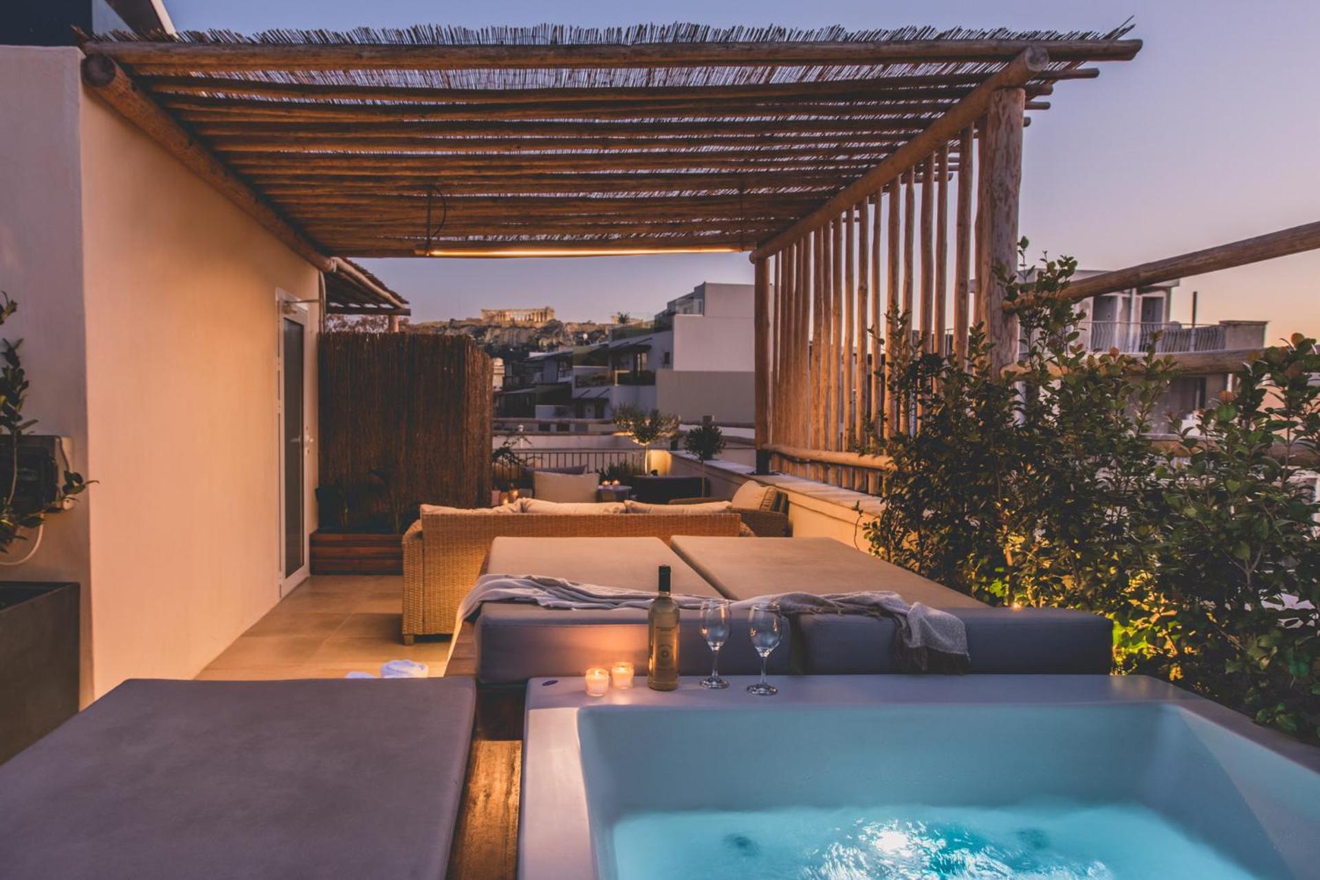 Luxury Apartment with Acropolis view Terrace and Jacuzzi in the Heart of Athens - Living Stone Azurite - Photo 30