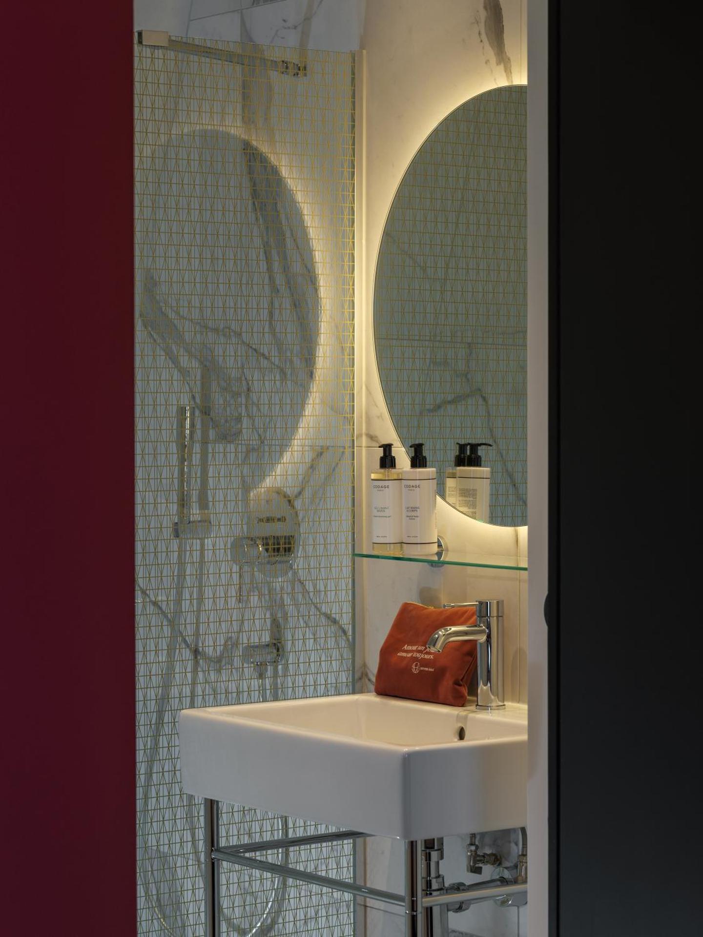 Seven Hotel Paris - Photo 59