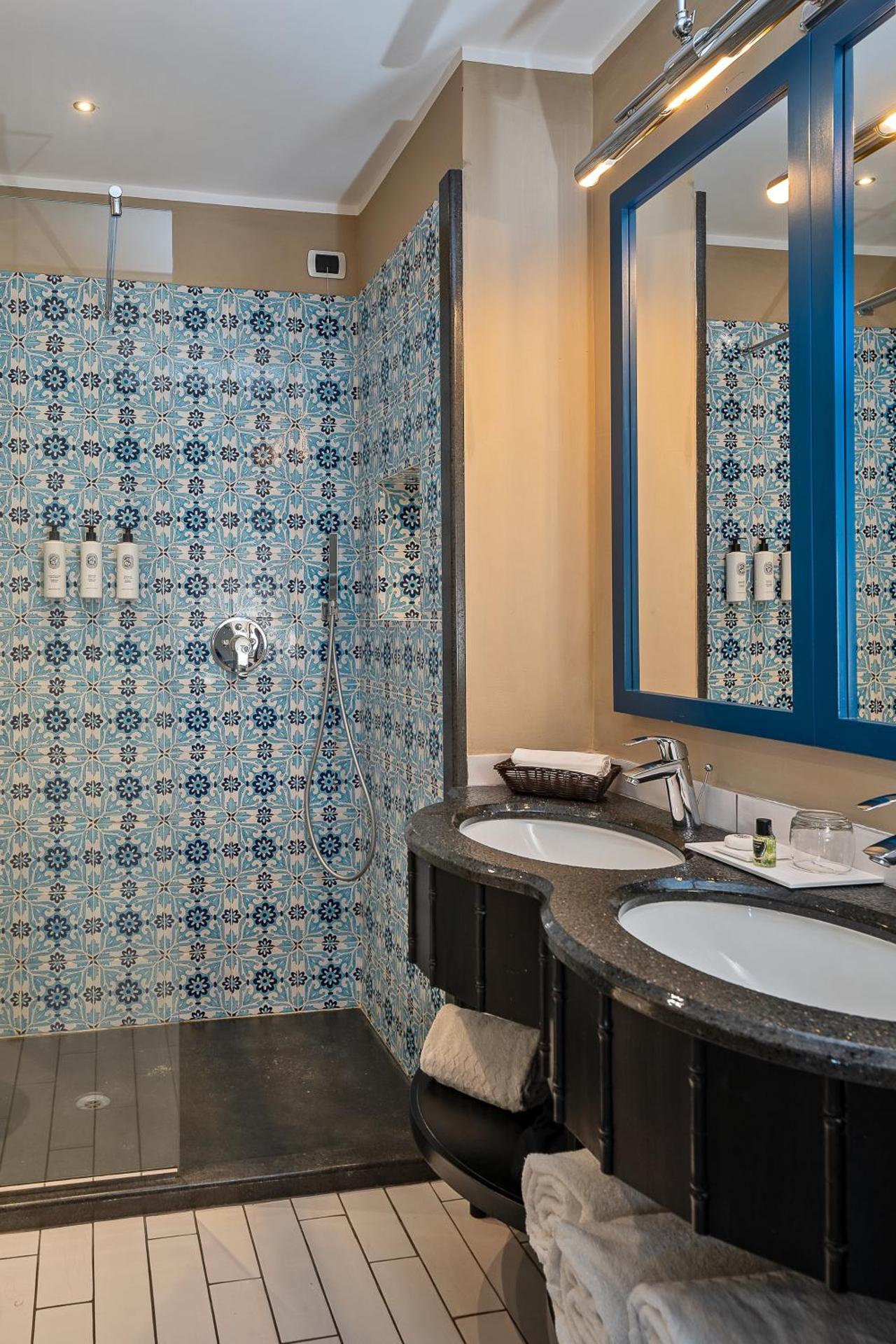 Therasia Resort Sea and SPA - The Leading Hotels of the World - Photo 11