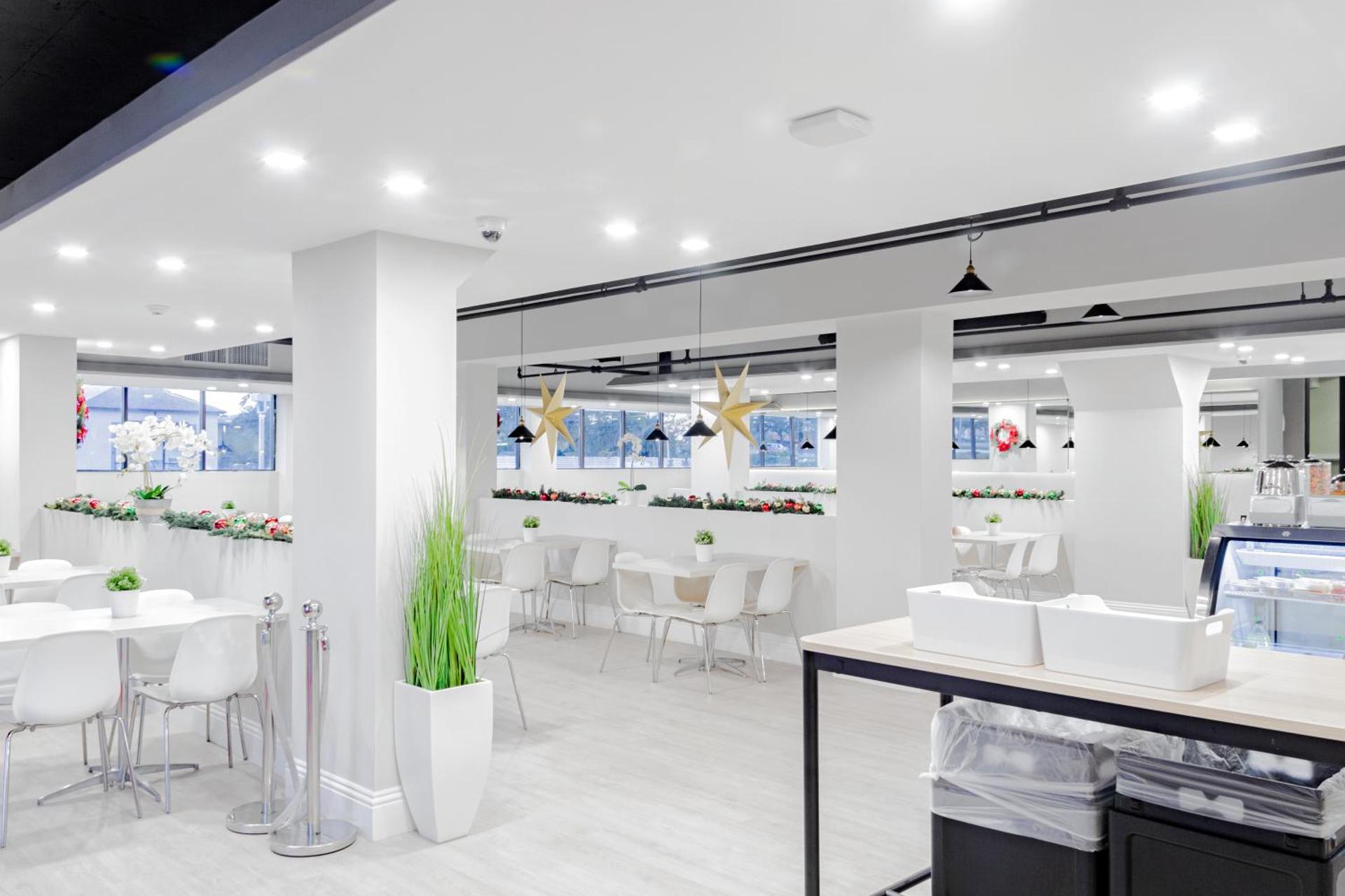 Palazzo Lakeside Hotel - Photo 74