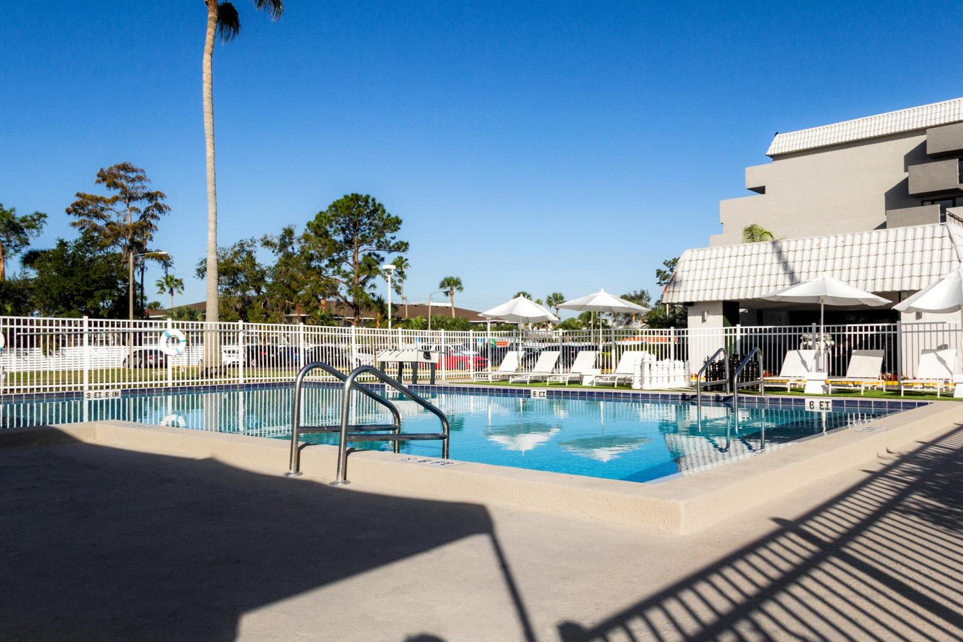 Palazzo Lakeside Hotel - Photo 10