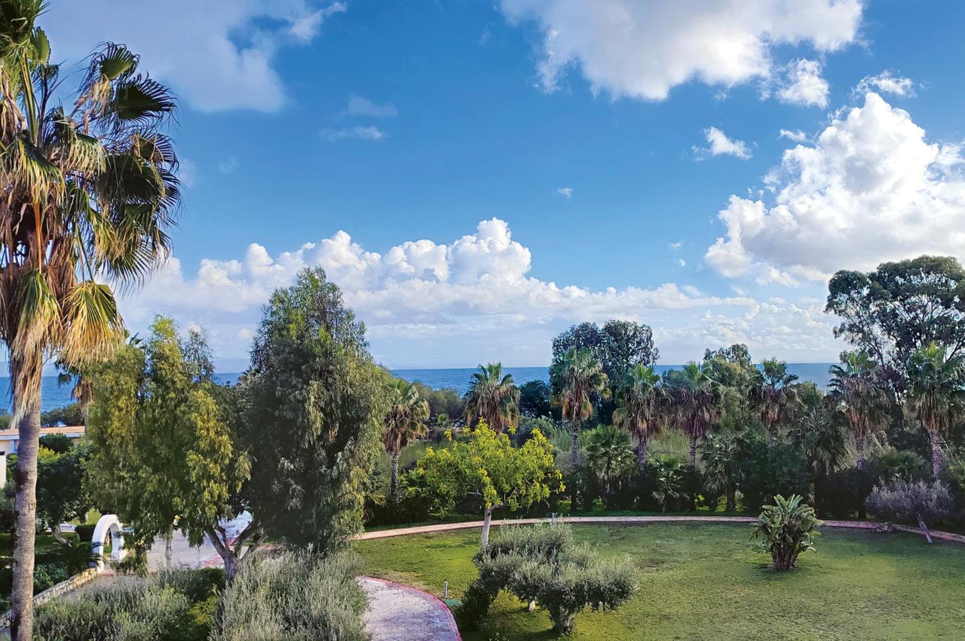 Atlantis Hotel - Photo 73