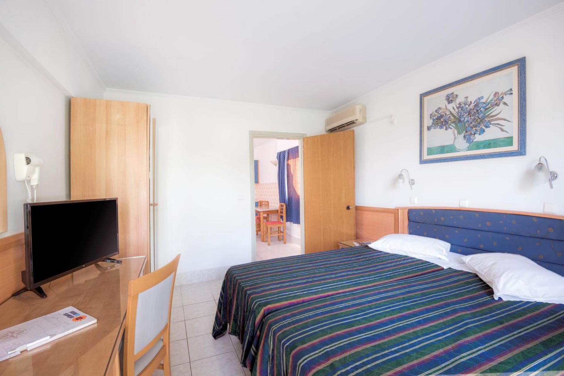 Atlantis Hotel - Photo 64