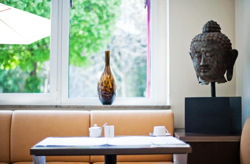 Bristol Hotel - Frankfurt City Centre - Central - Photo 12