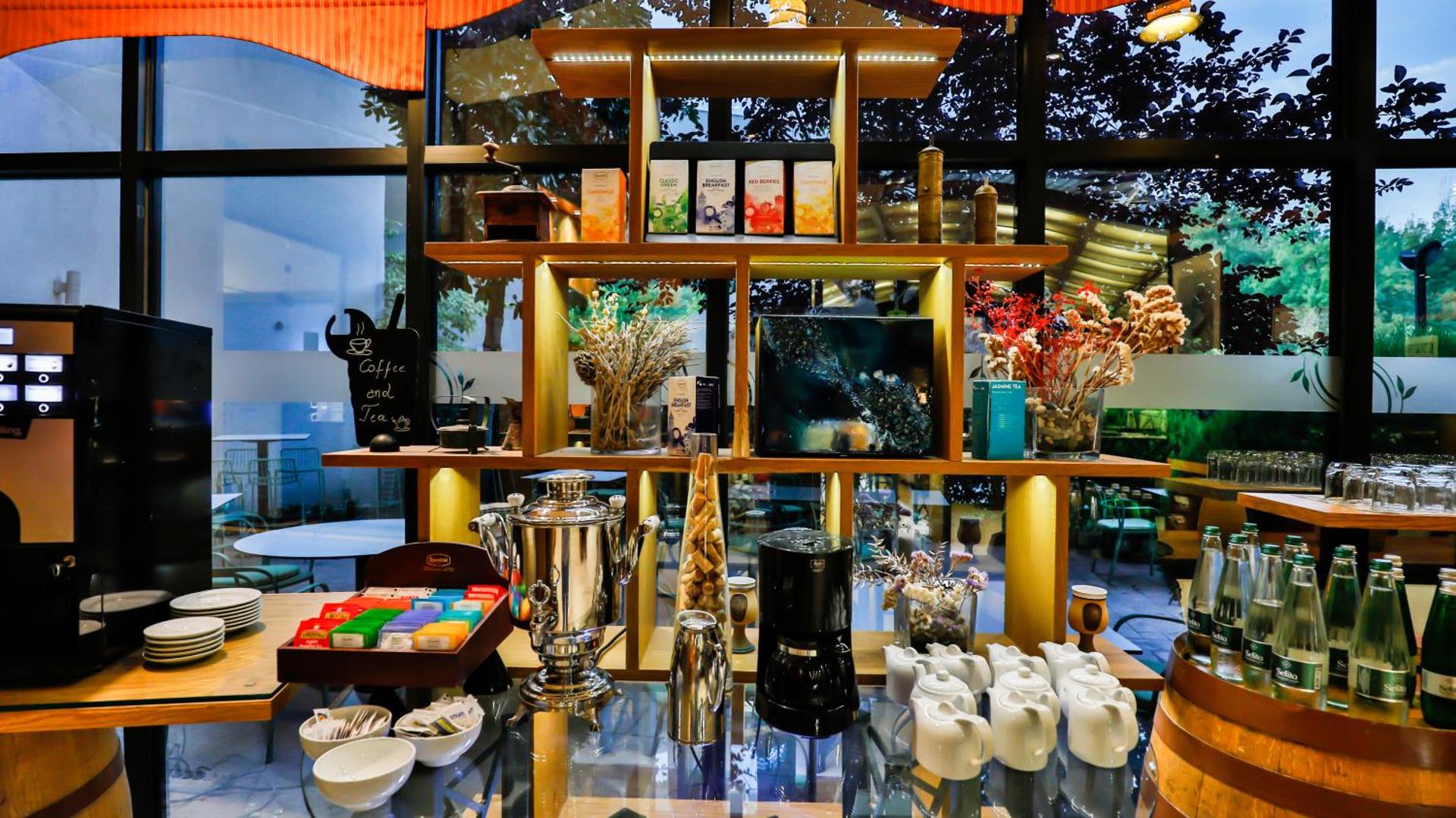 Mak Albania Hotel - Photo 80