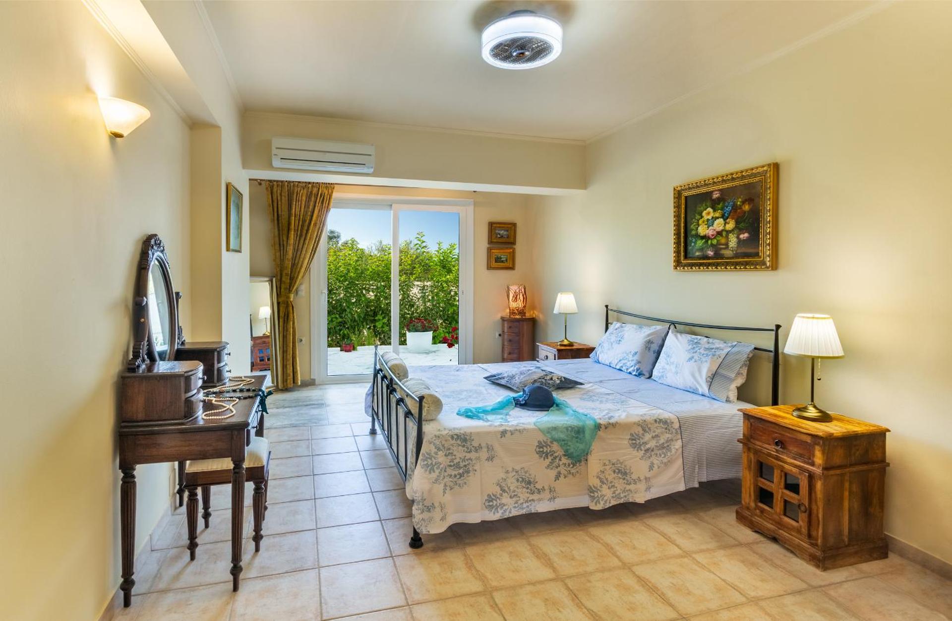 Lefkas Blue Residence - Photo 5