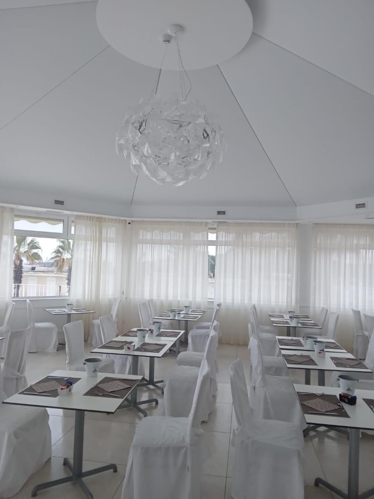 Hotel Lafayette - Photo 2