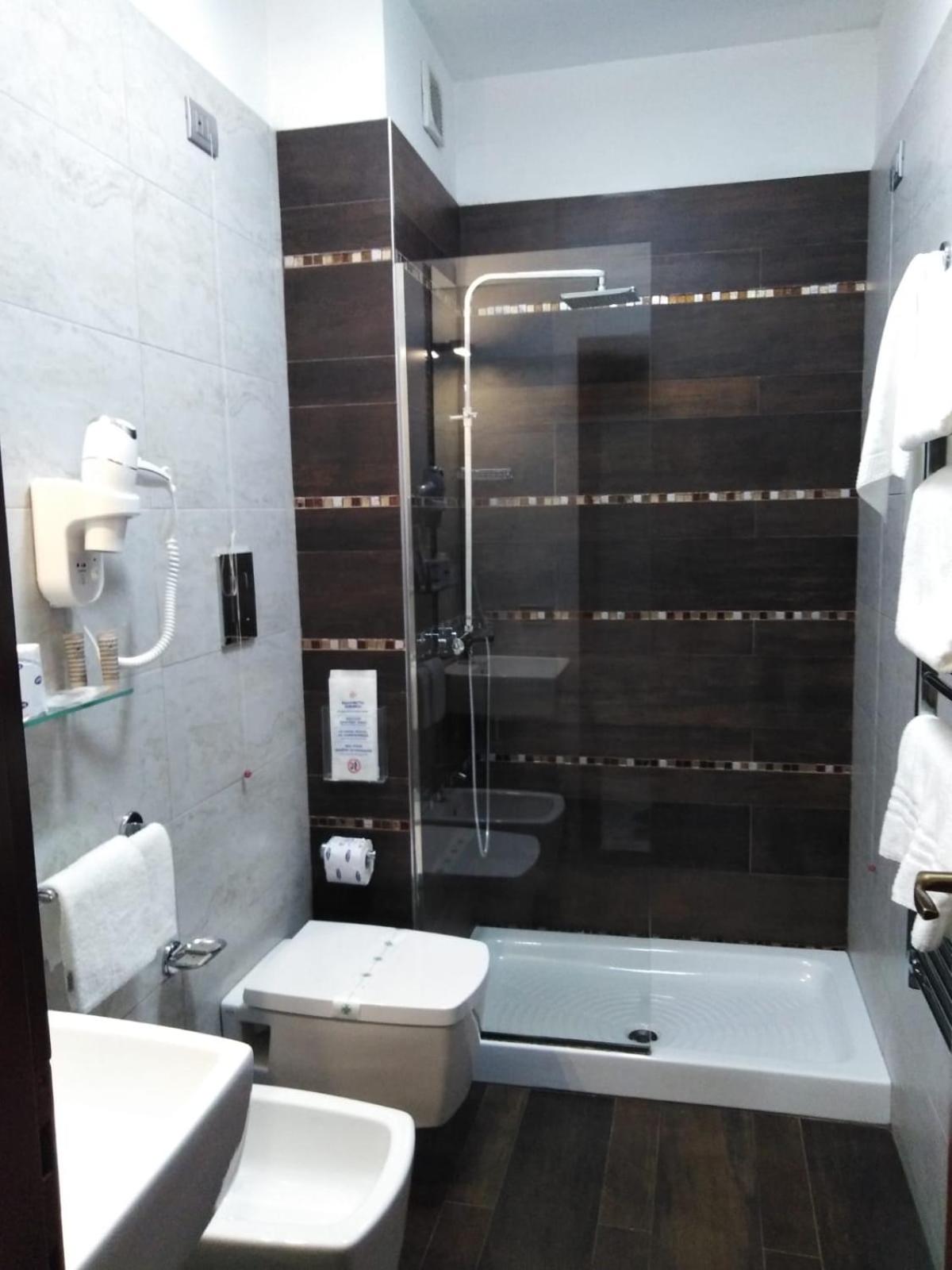 Hotel Lafayette - Photo 38