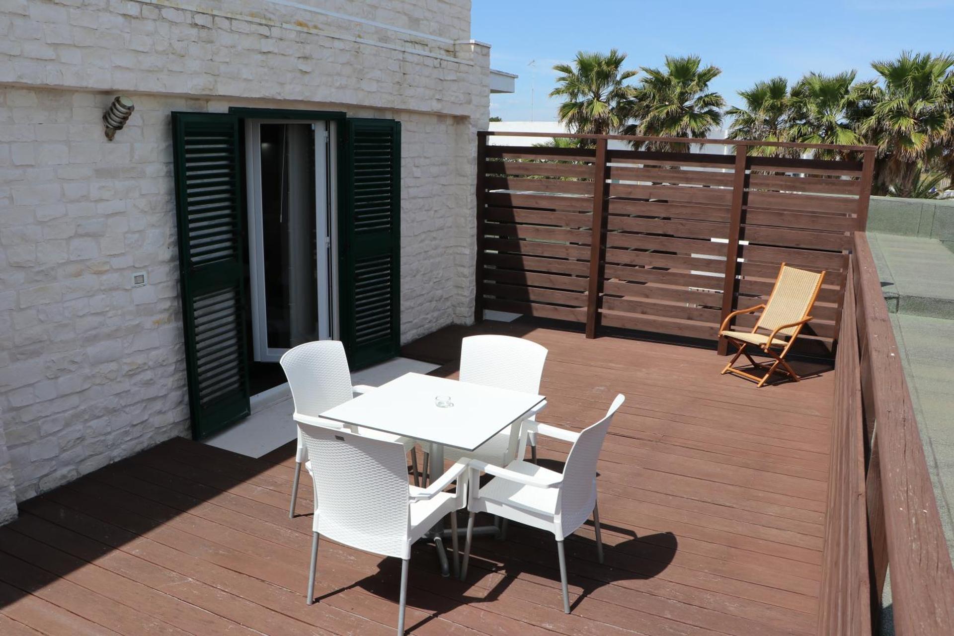 Hotel Lafayette - Photo 3