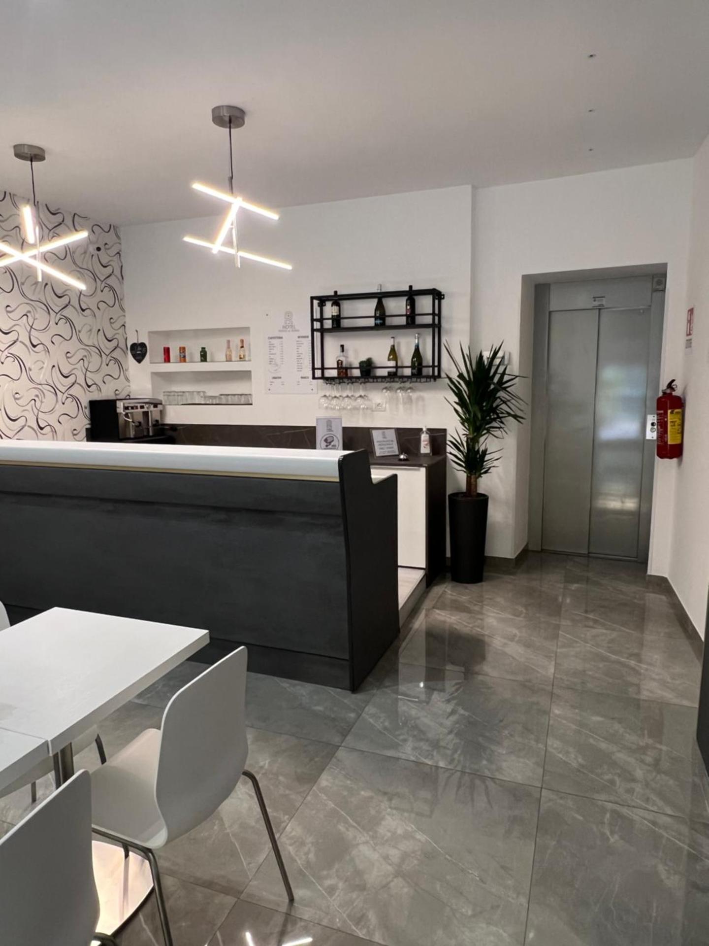 Hotel Porto Di Roma - Photo 4