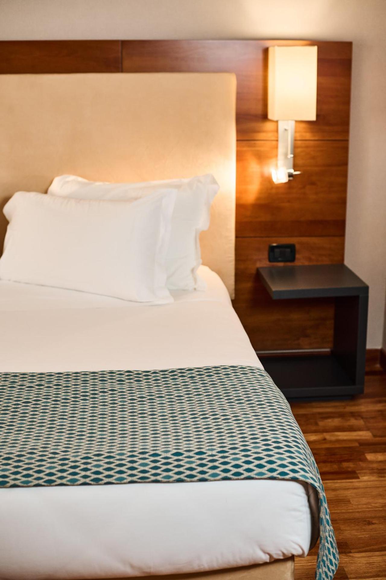 Hotel Da Vinci - Photo 44