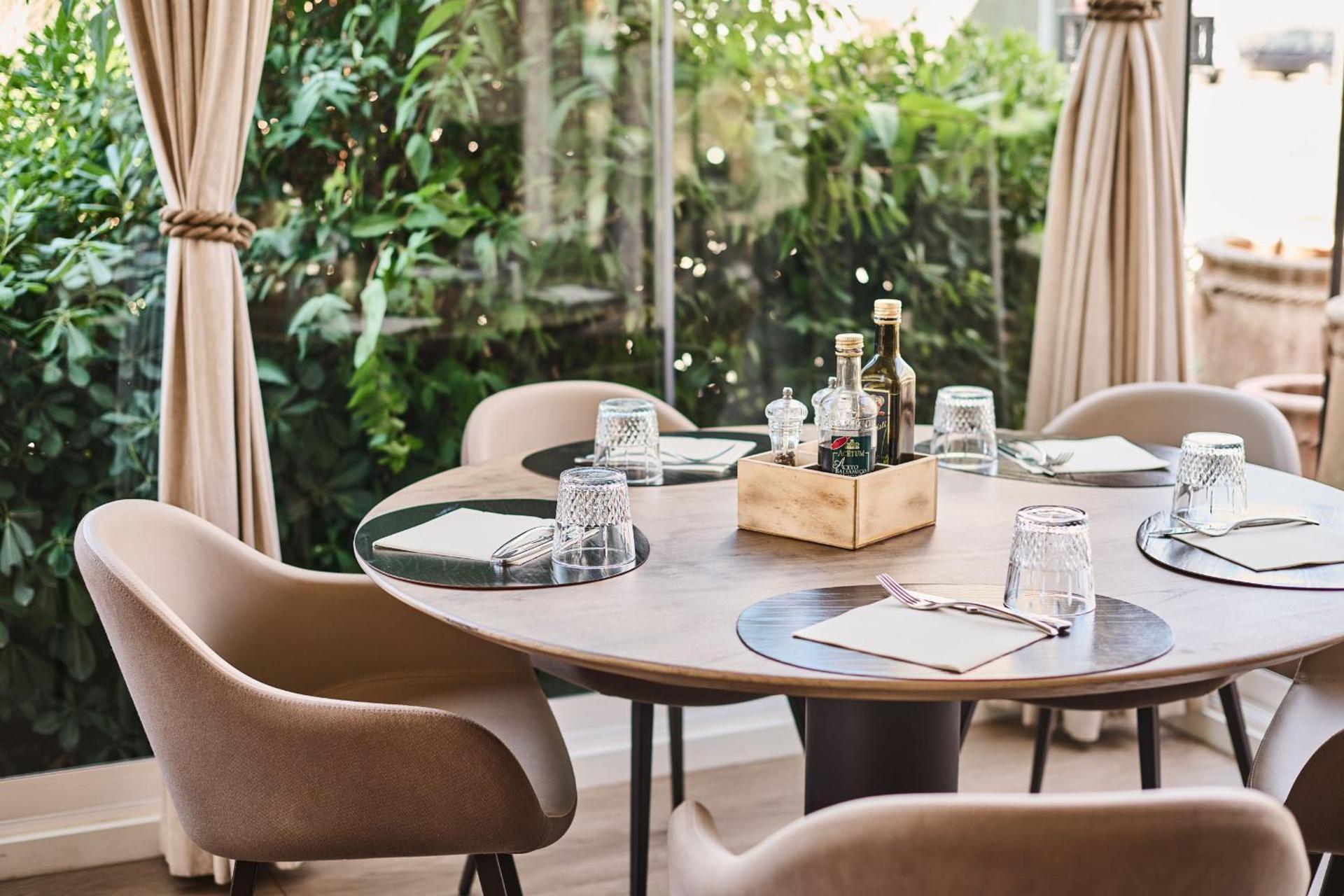 Hotel Da Vinci - Photo 16