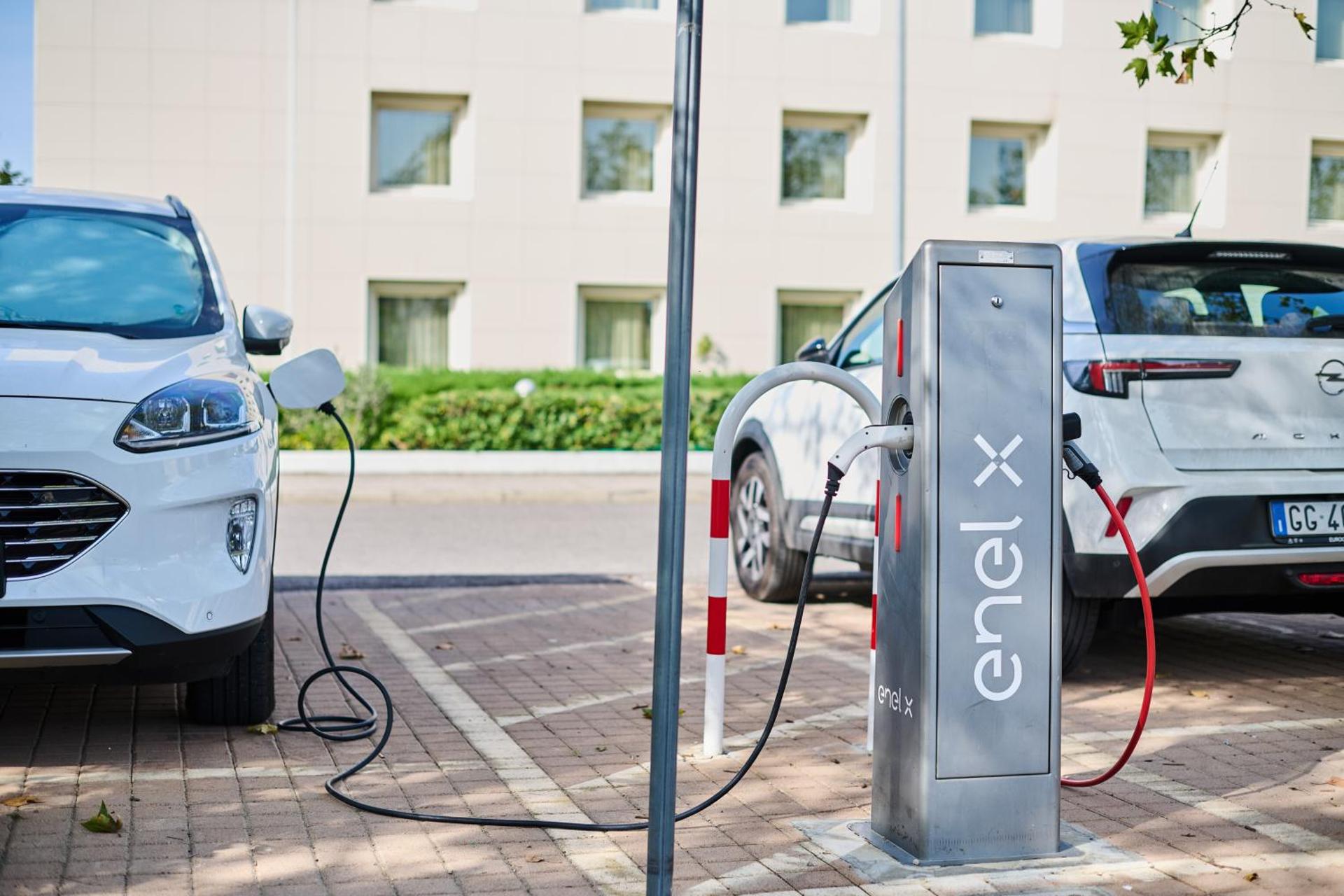 Hotel Da Vinci - Photo 22