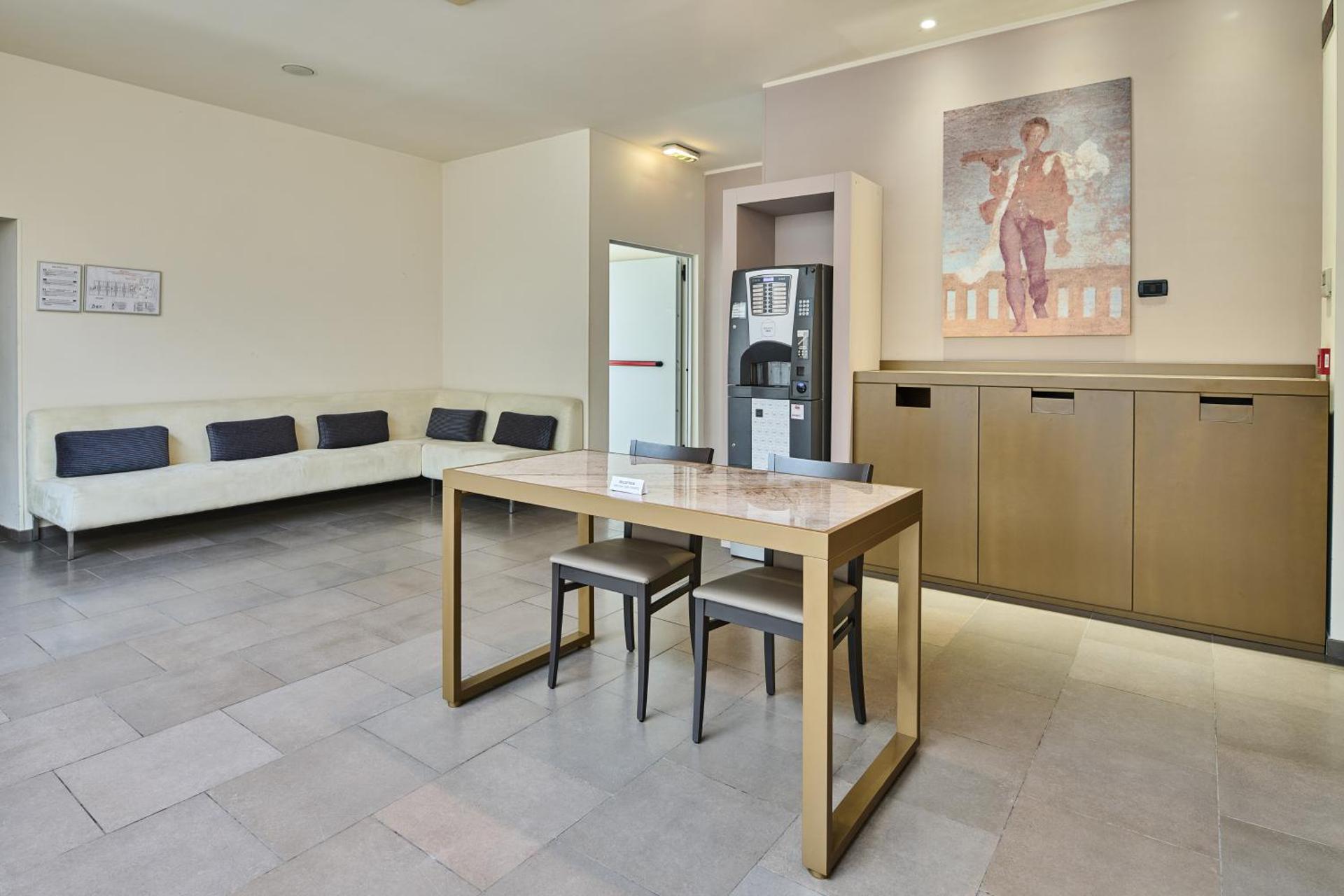 Hotel Da Vinci - Photo 29