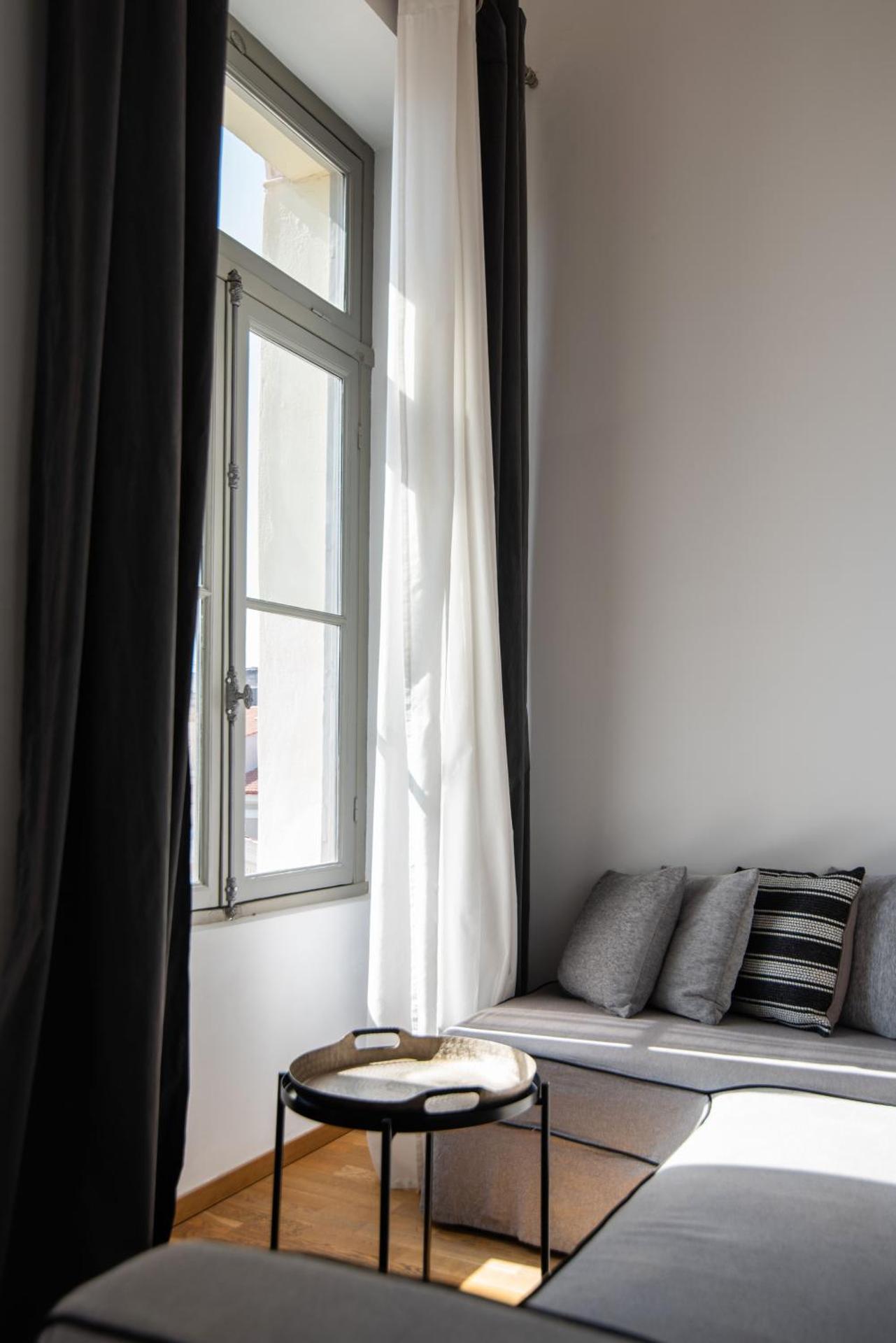 Emporikon Athens Hotel - Photo 26