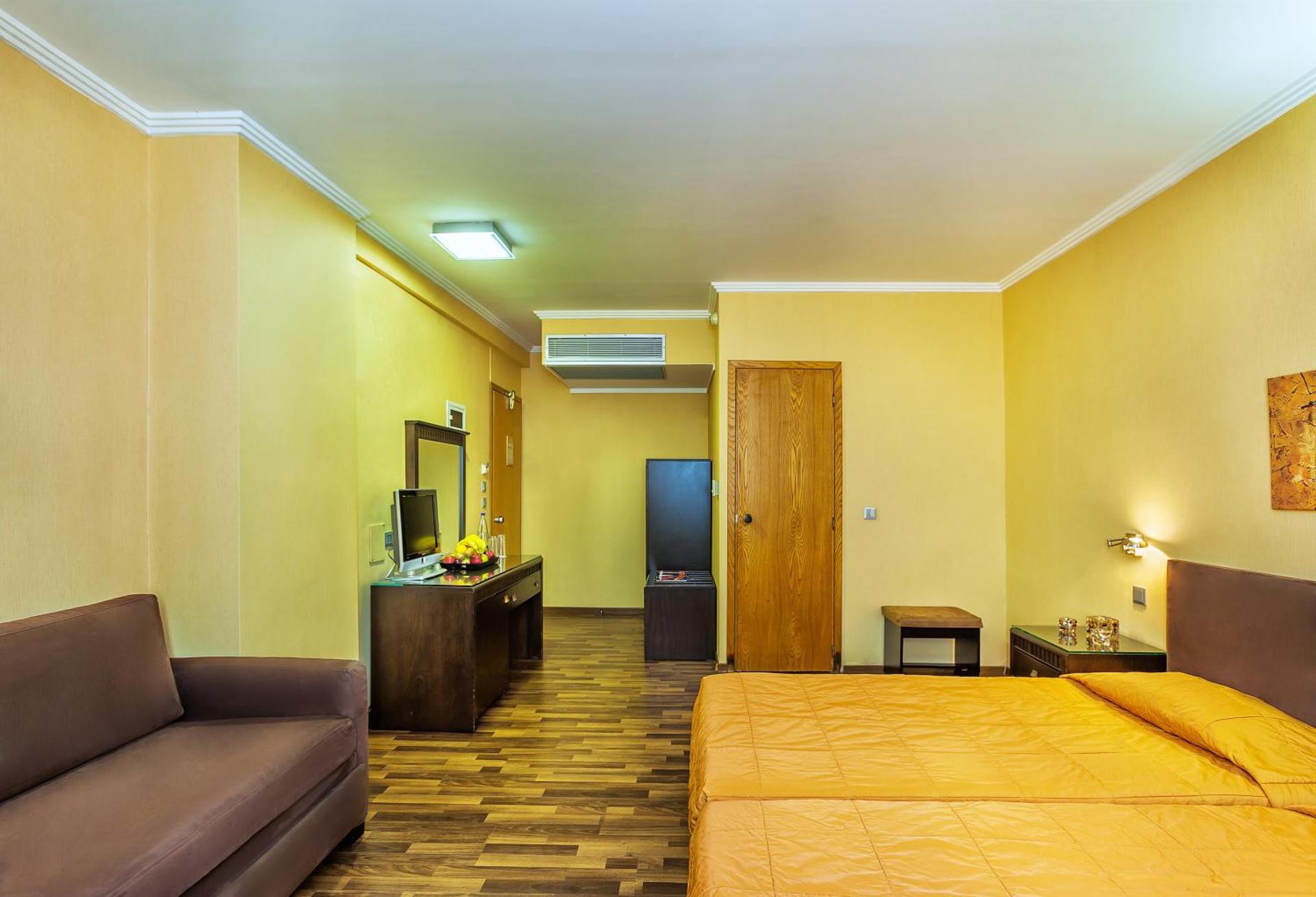 Egnatia Hotel - Photo 39