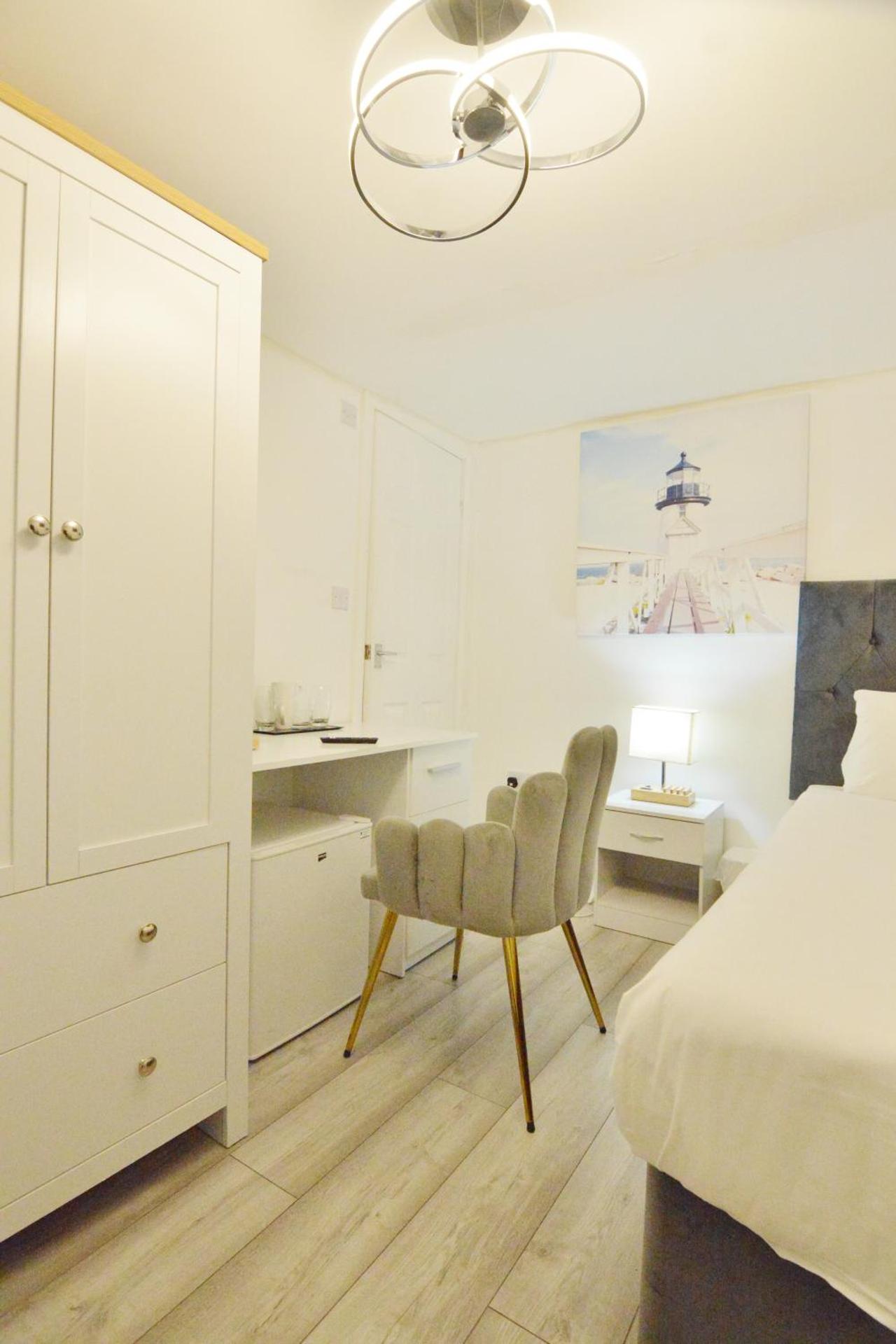 Anchor Guest House - Photo 21