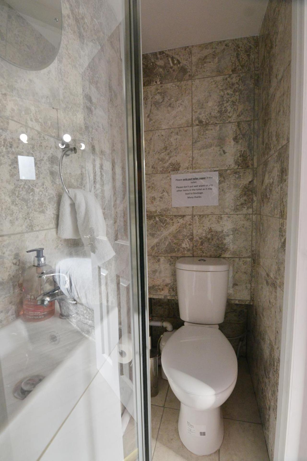 Anchor Guest House - Photo 100