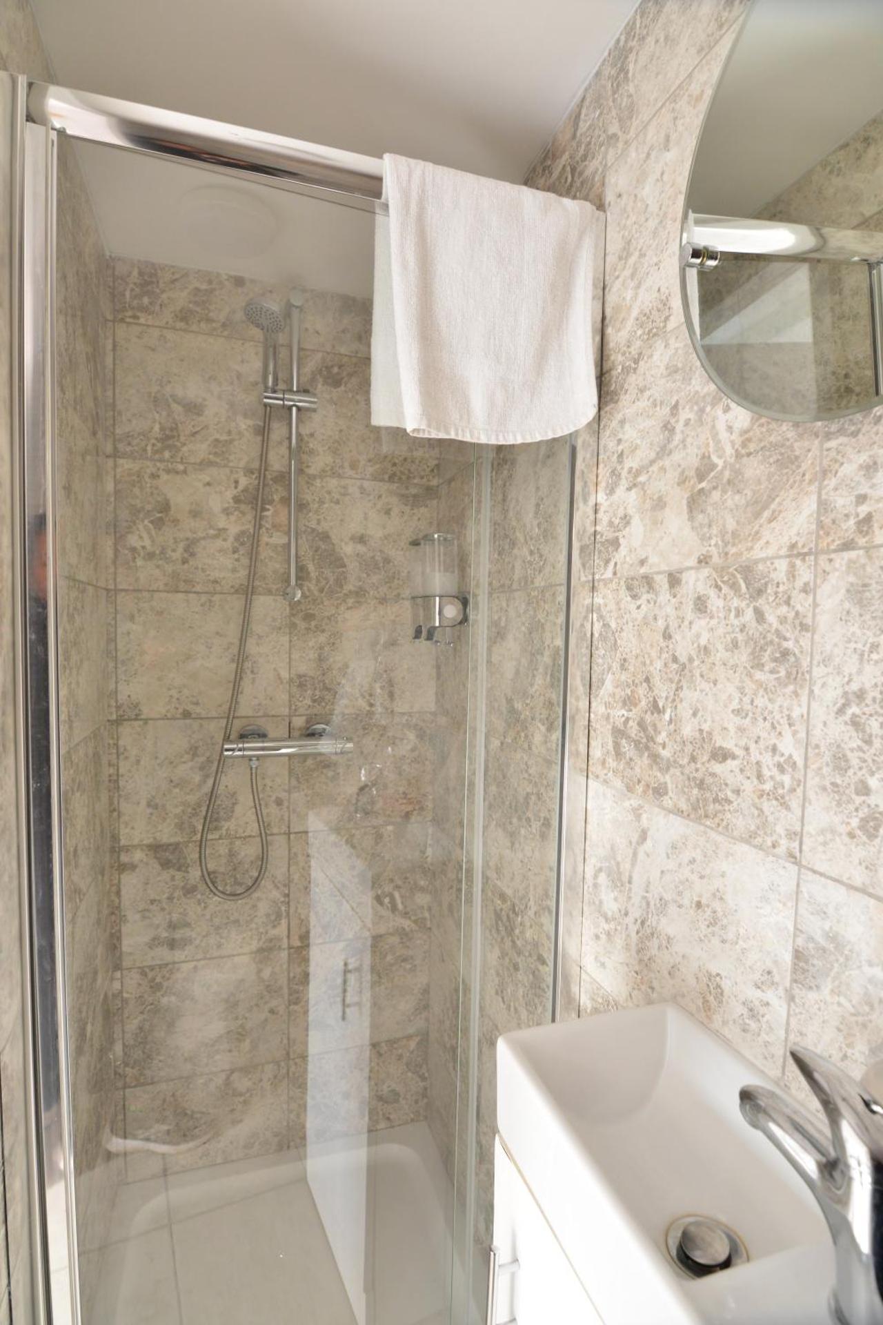 Anchor Guest House - Photo 23