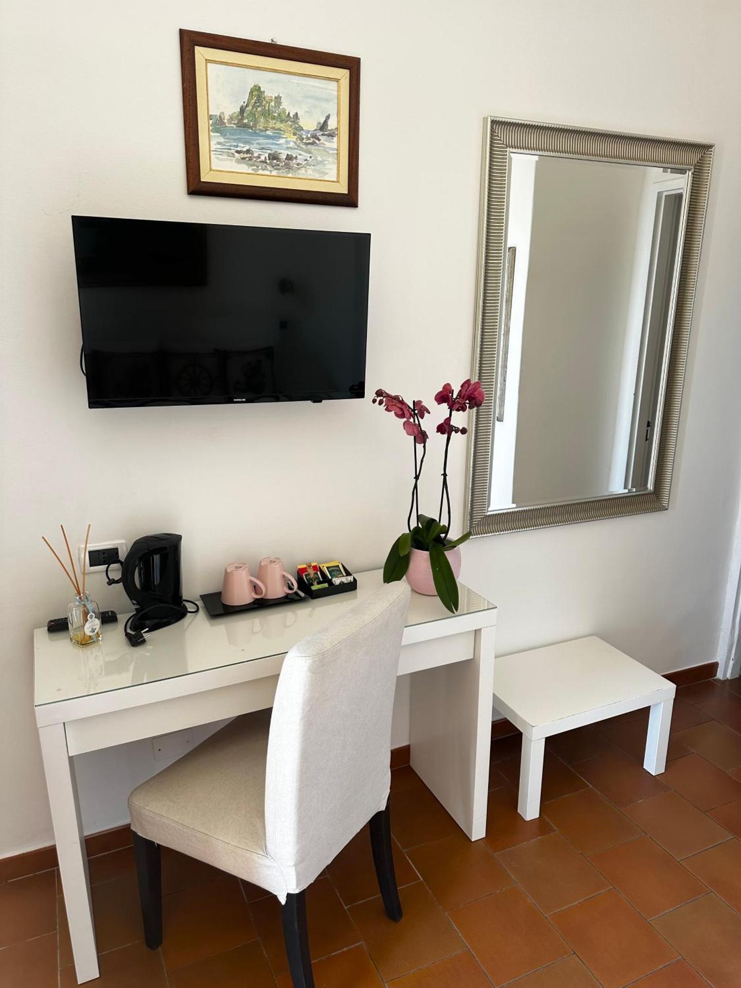 Villa Greta Hotel Rooms & Suites - Photo 100