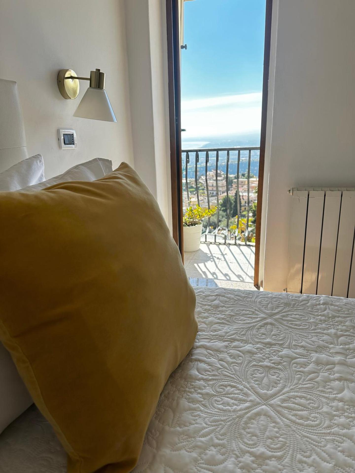 Villa Greta Hotel Rooms & Suites - Photo 20