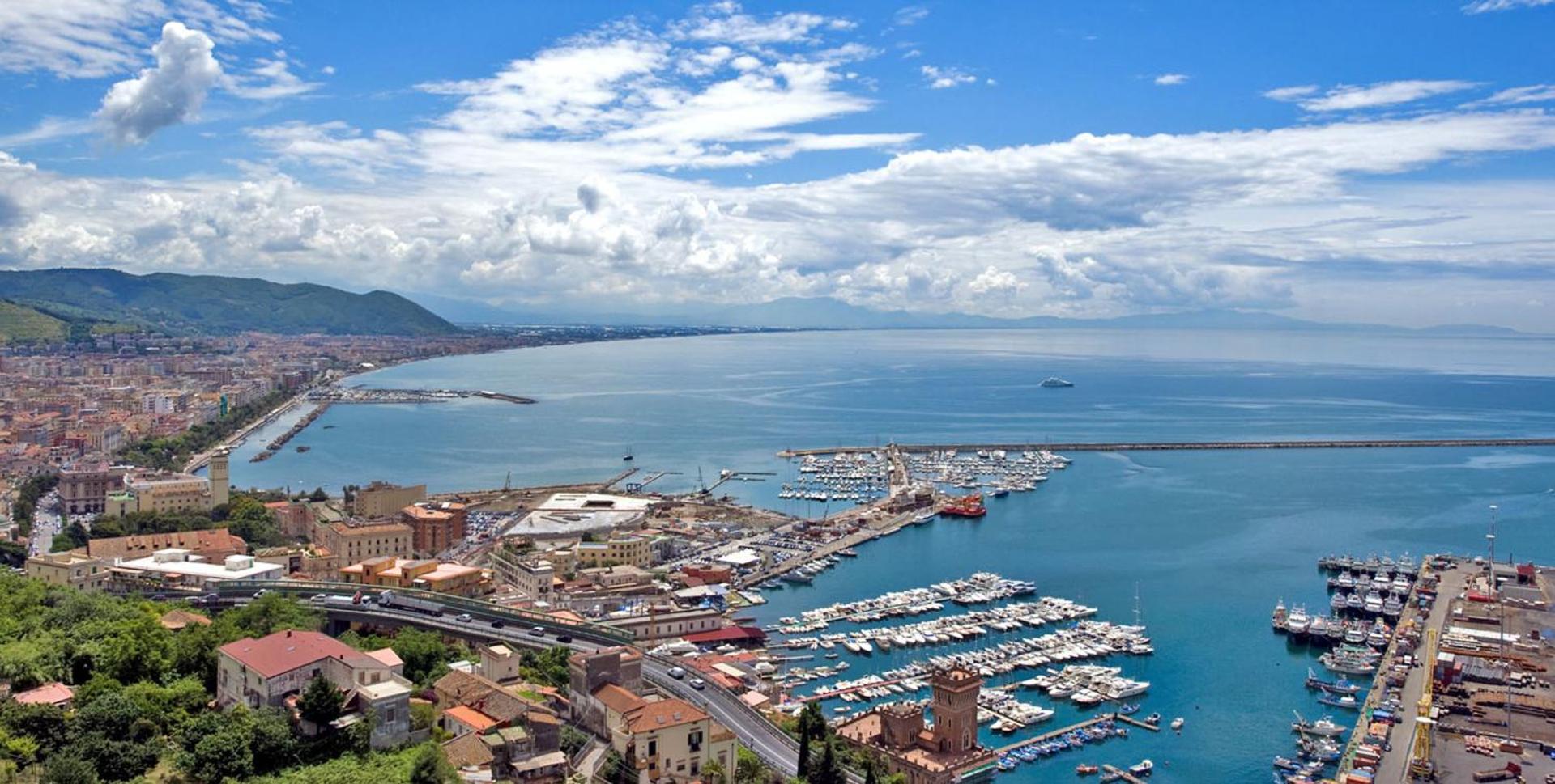 Hotel Plaza - Photo 9