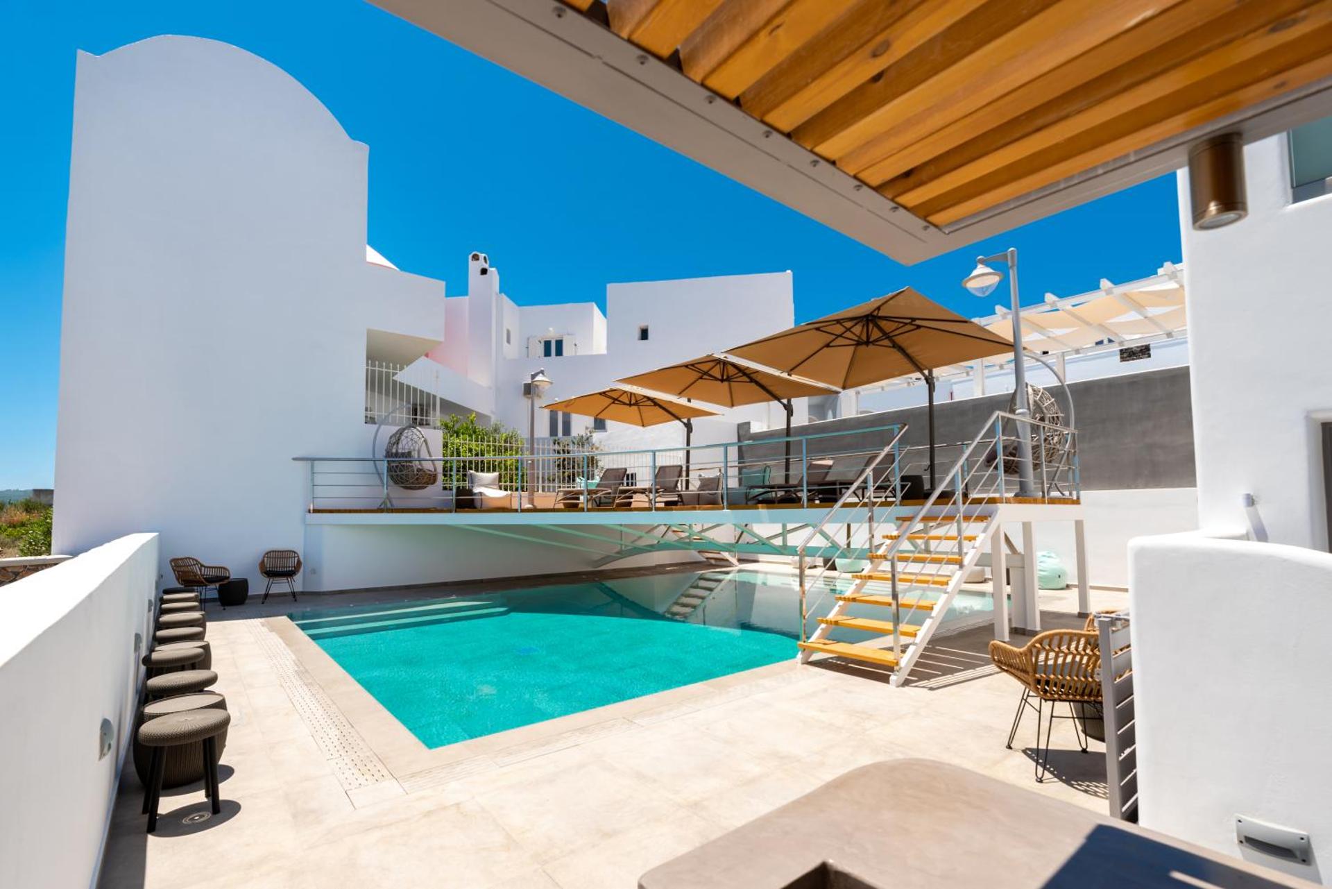 Deluxe Suites Santorini - Photo 35