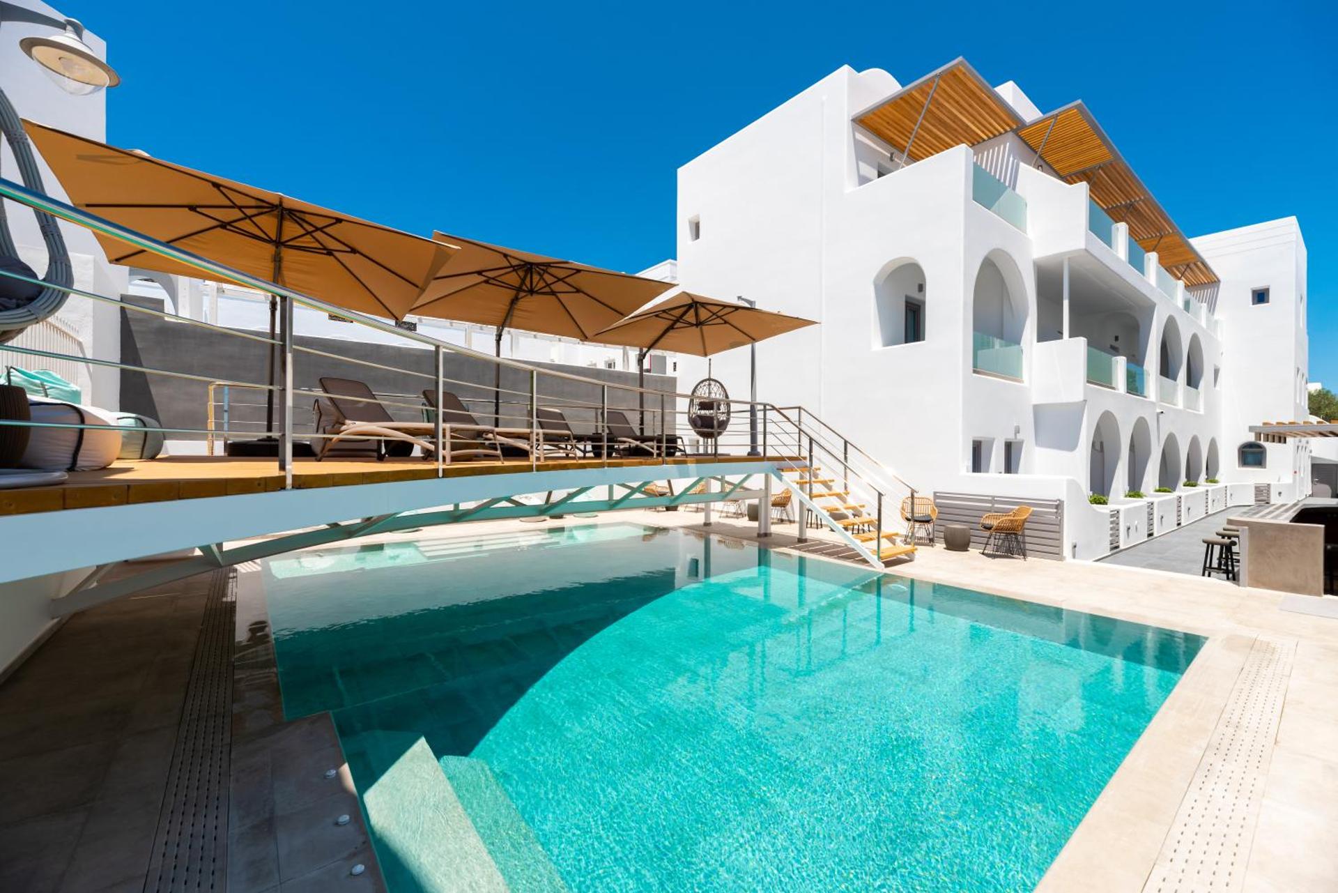 Deluxe Suites Santorini - Photo 40