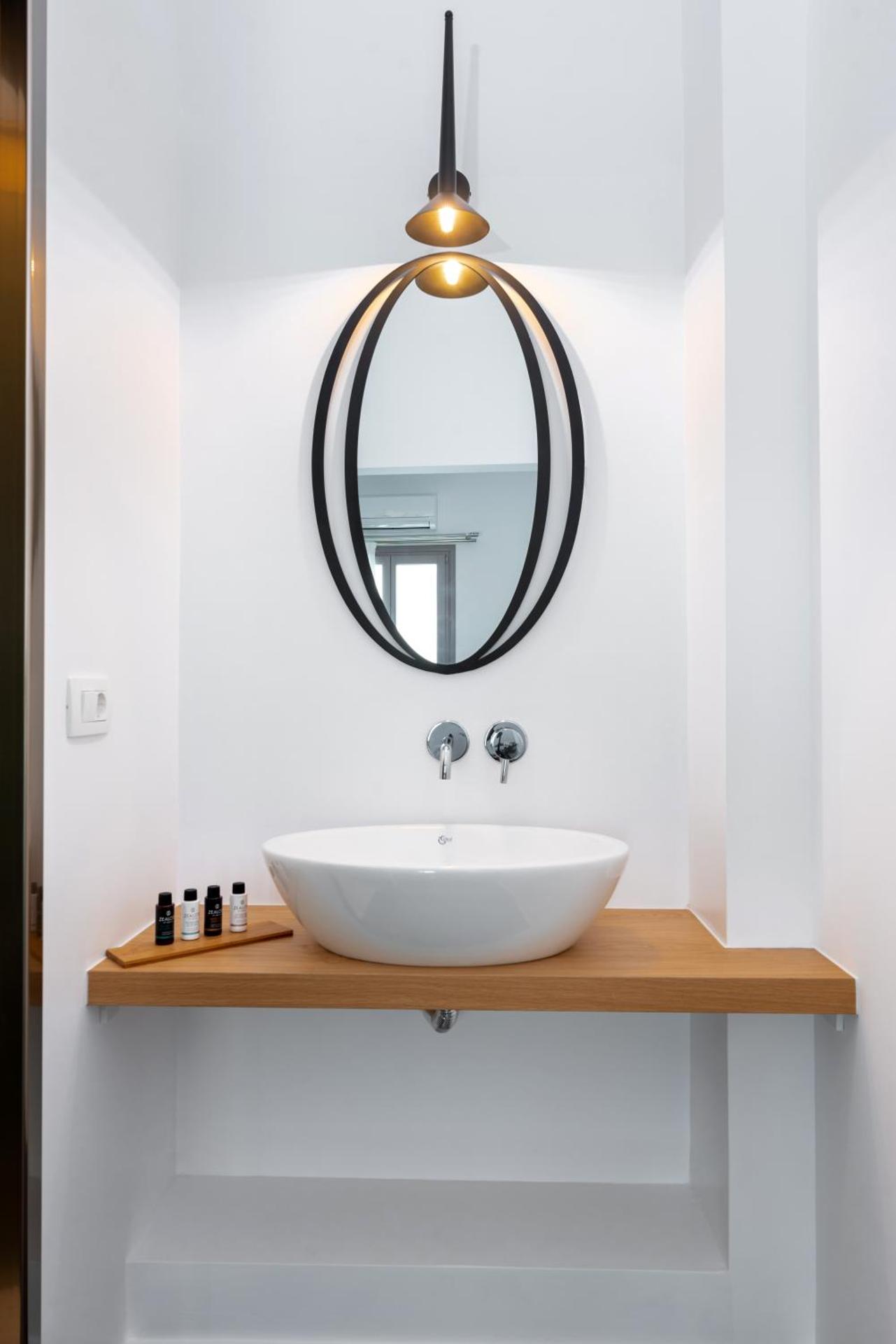 Deluxe Suites Santorini - Photo 71